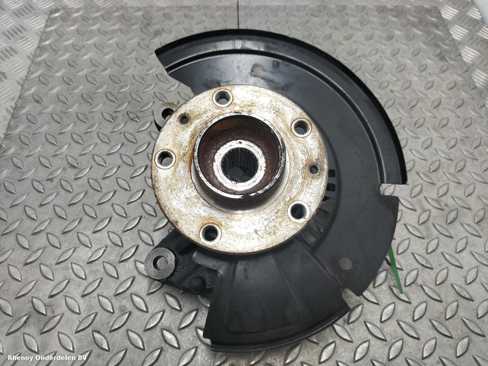 Bekijk Auto-onderdeel FUSEE LV NISSAN JUKE 2023