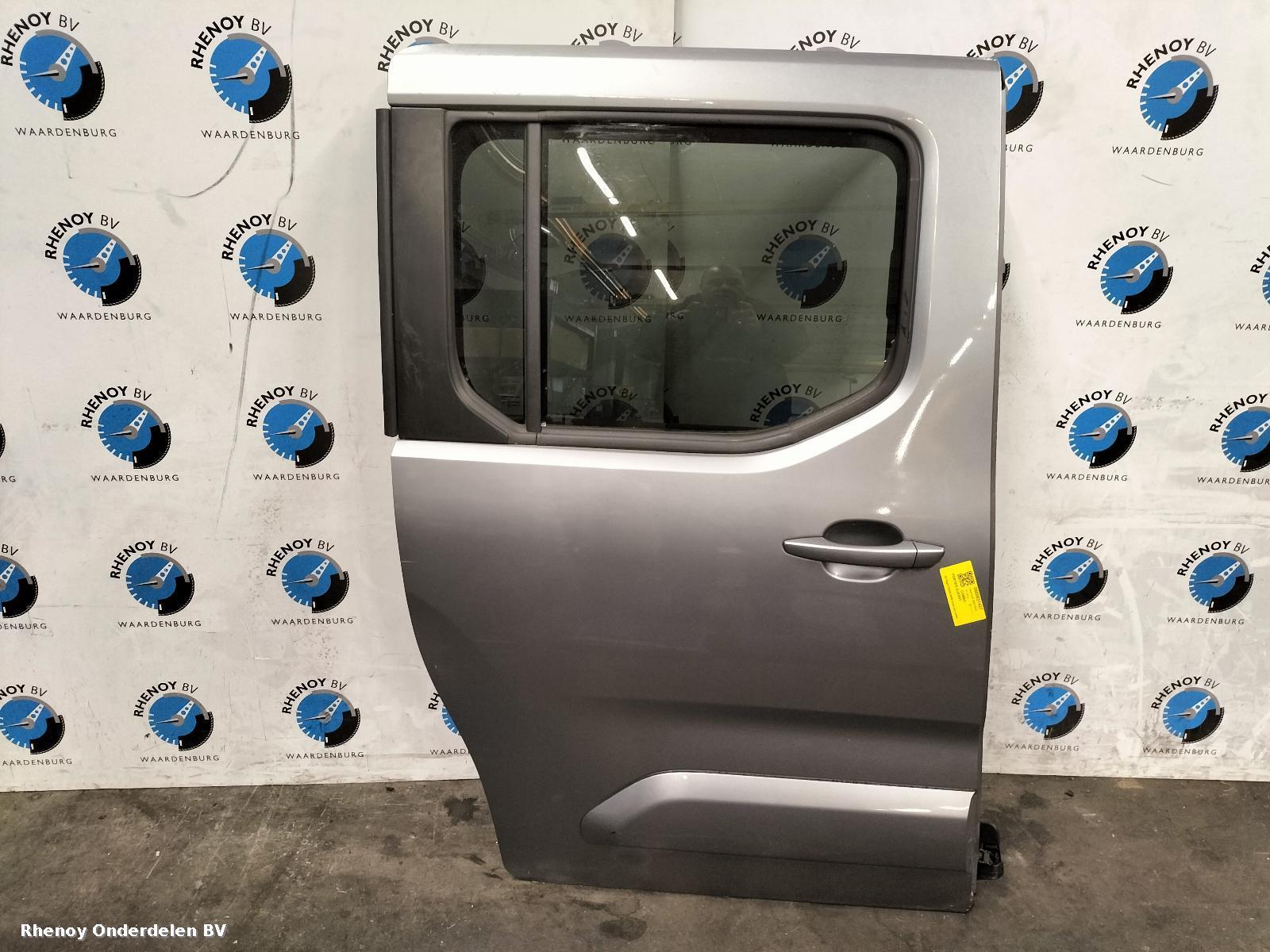 Bekijk Auto-onderdeel PORTIER ZIJKANT  OPEL / VAUXHALL COMBO 2022