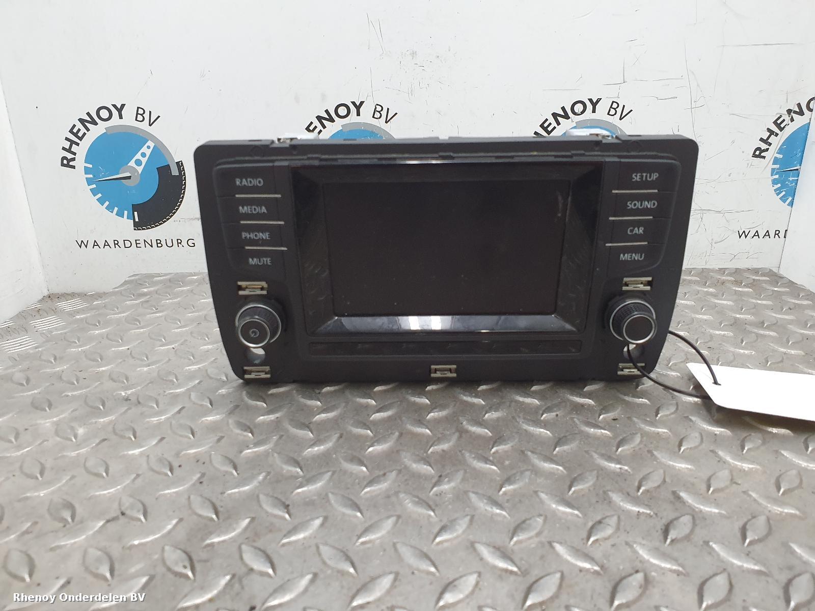 Bekijk Auto-onderdeel RADIO VOLKSWAGEN GOLF 2015