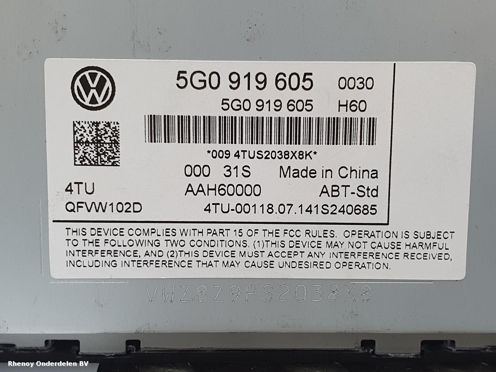 View Auto part RADIO VOLKSWAGEN GOLF 2015
