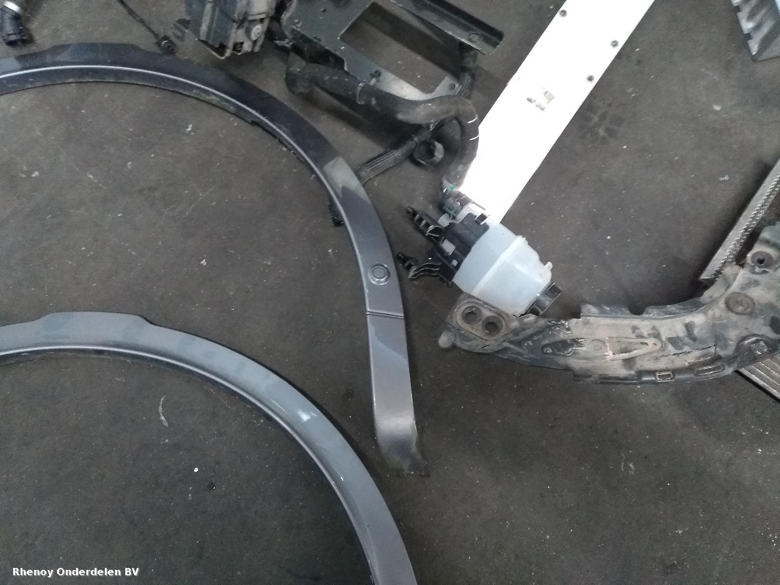 View Auto part VOORKOP COMPLEET LAND ROVER DISCOVERY SPORT 2020