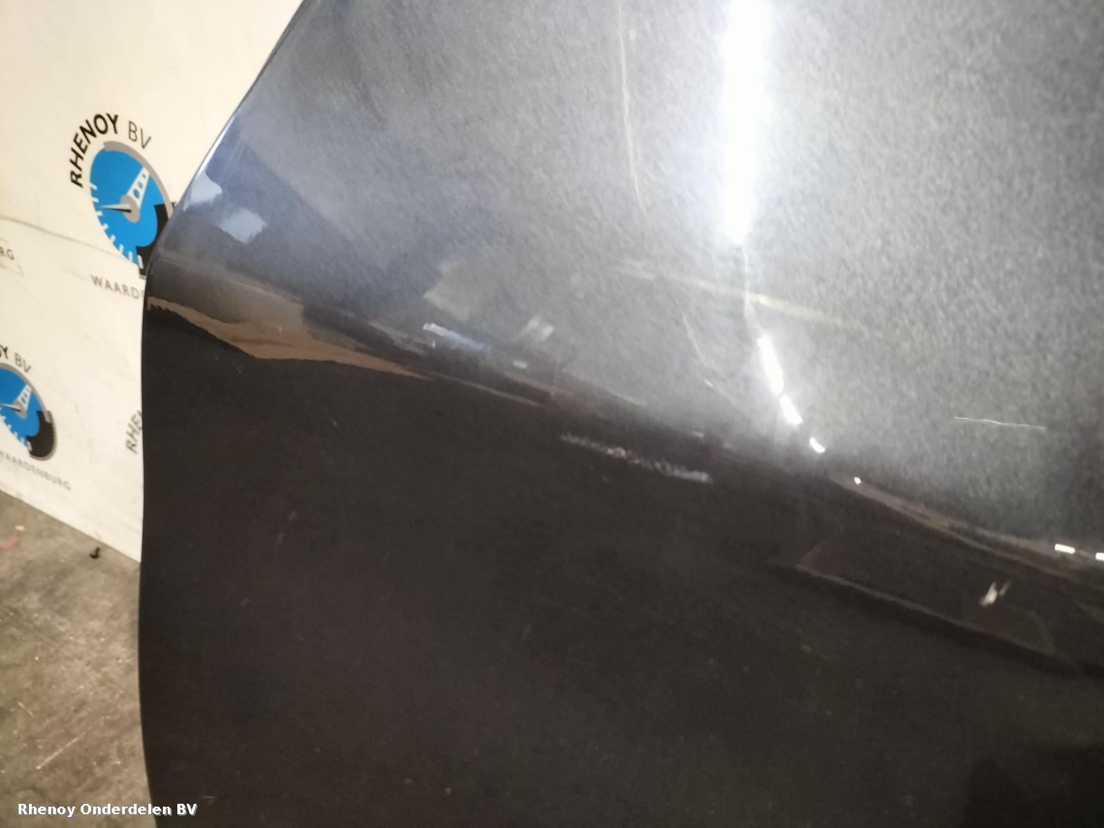 View Auto part PORTIER LA  RENAULT ZOE 2021