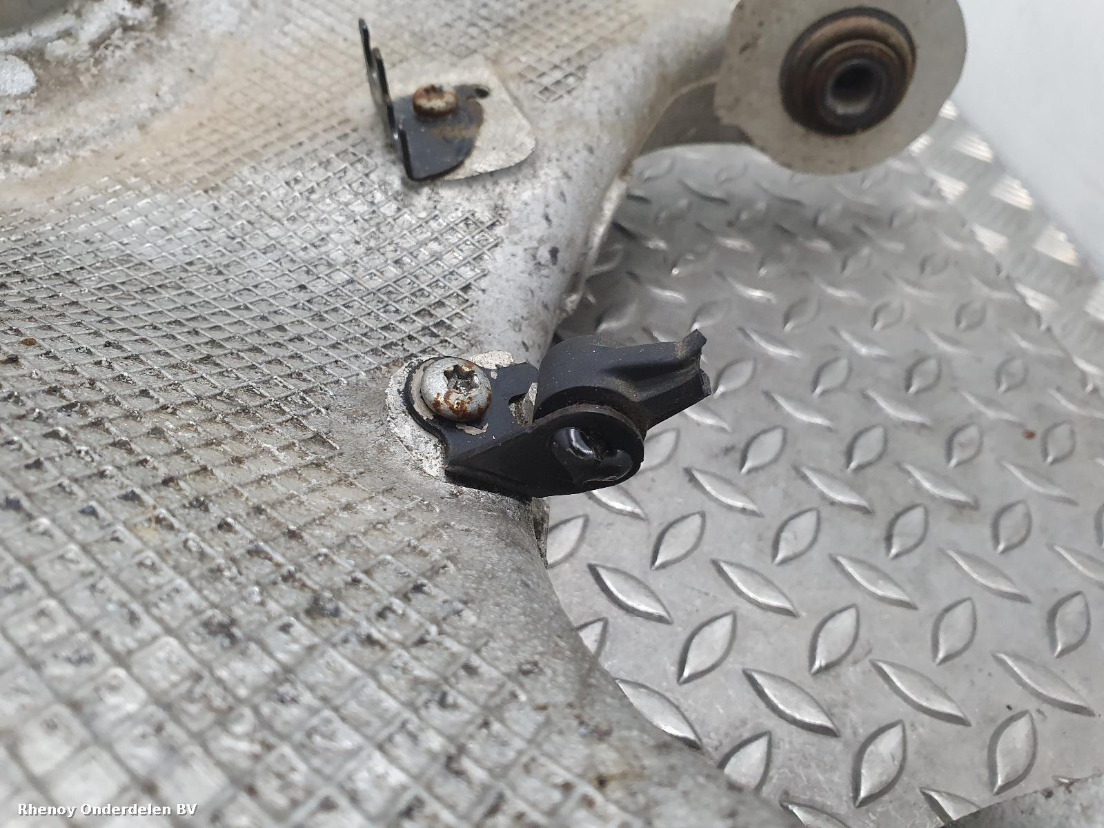 View Auto part DRAAGARM ONDER RA LAND ROVER DISCOVERY SPORT 2020
