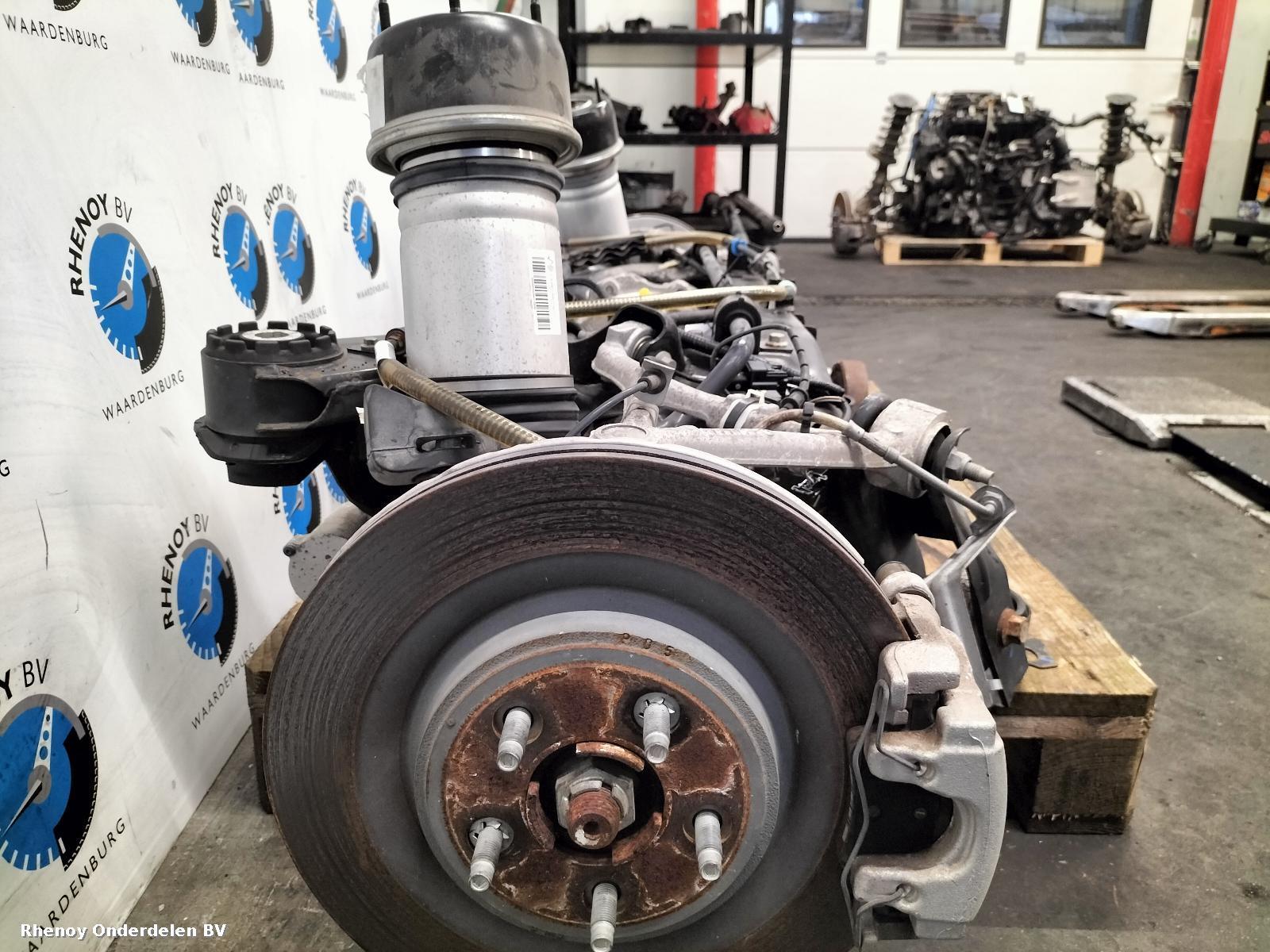 View Auto part OPHANGING ACHTER COMPLEET JAGUAR XJ 2015