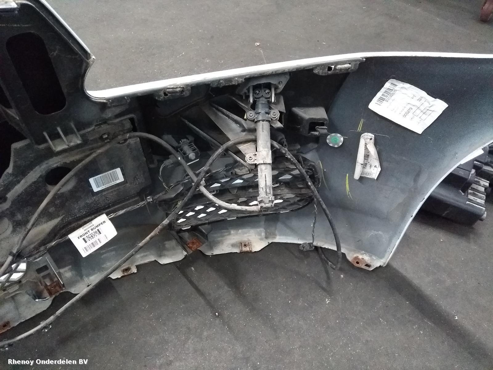View Auto part VOORKOP COMPLEET JAGUAR XJ 2015