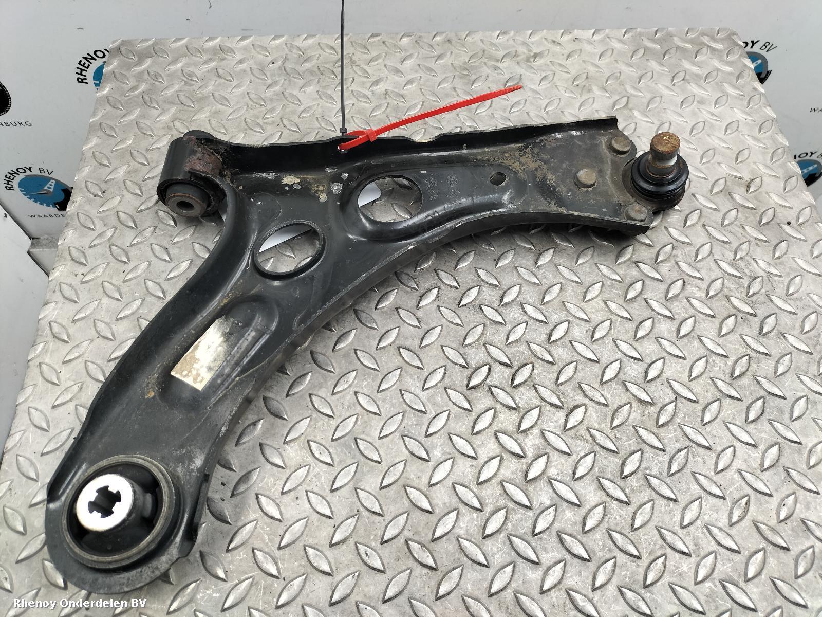 Bekijk Auto-onderdeel DRAAGARM ONDER RV OPEL / VAUXHALL CORSA 2021