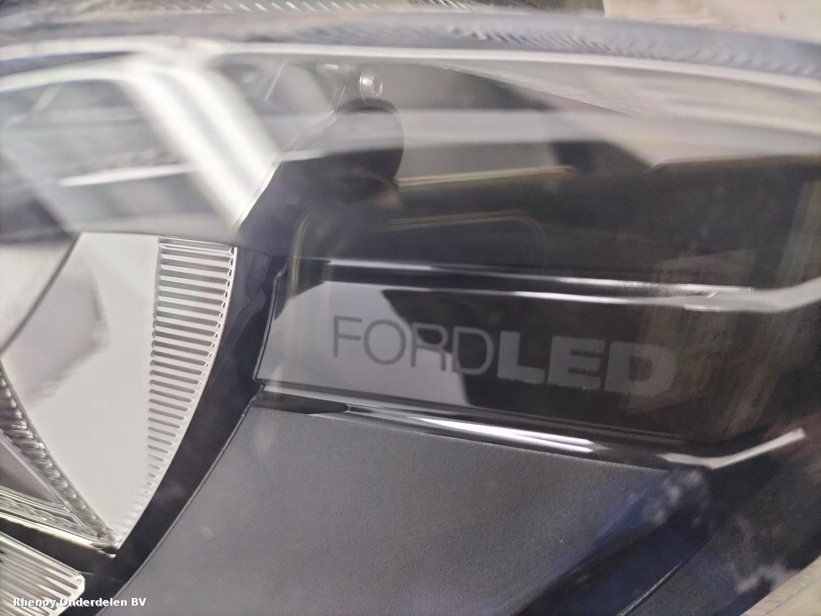 View Auto part KOPLAMP R FORD FIESTA 2022