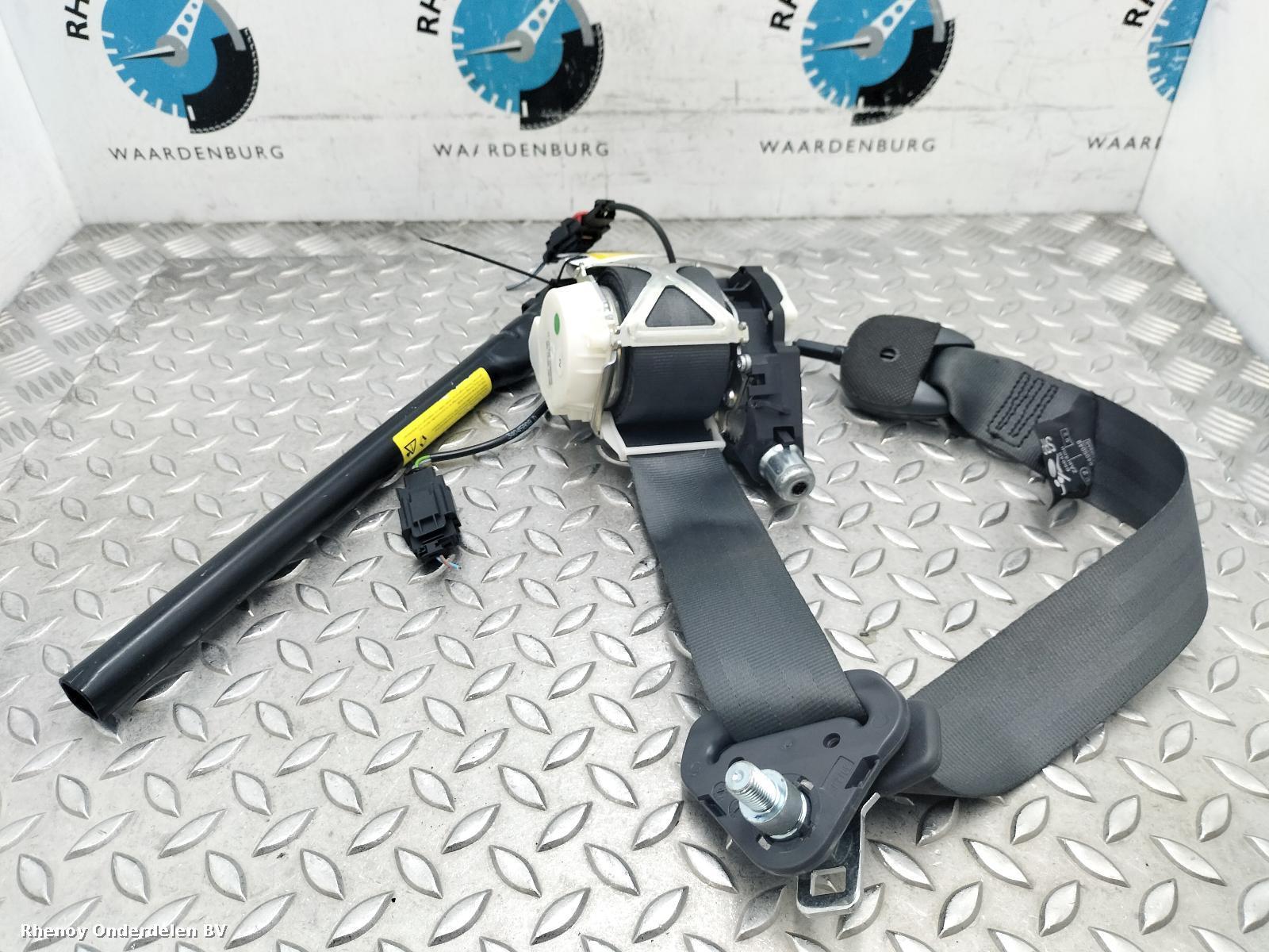Bekijk Auto-onderdeel GORDELSPANNER RENAULT CLIO 2013