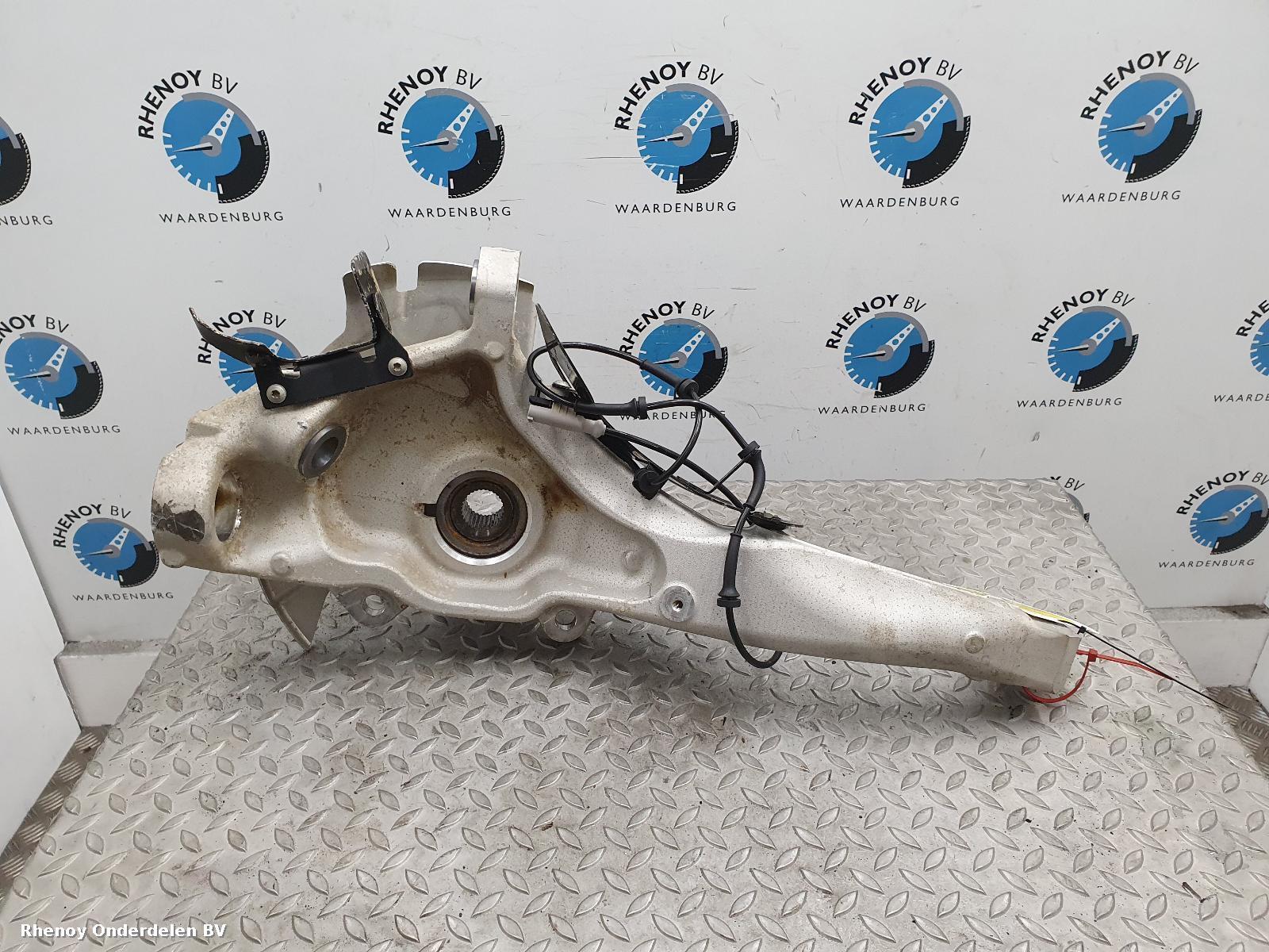 View Auto part RF Hub/Stub Axle Assembly LAND ROVER DISCOVERY 2019