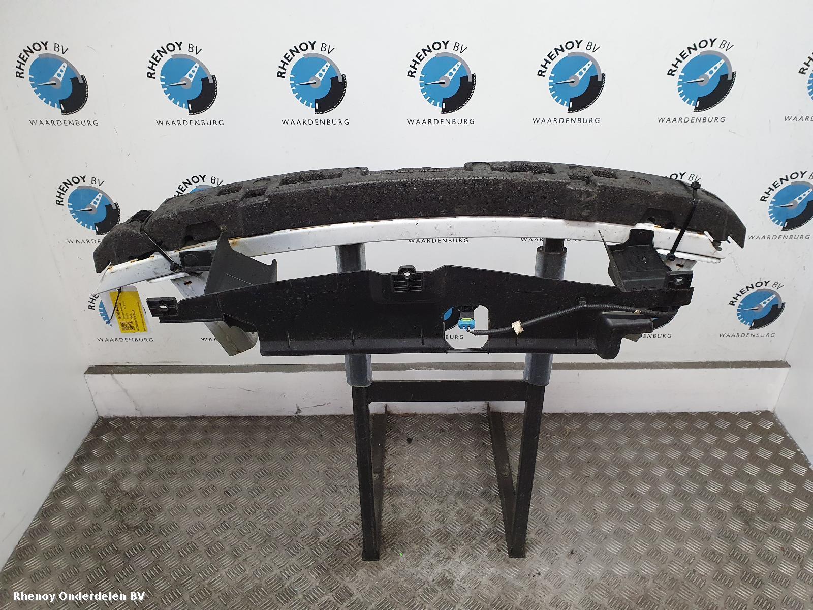 Bekijk Auto-onderdeel VOORBUMPER BALK OPEL / VAUXHALL VIVA 2019