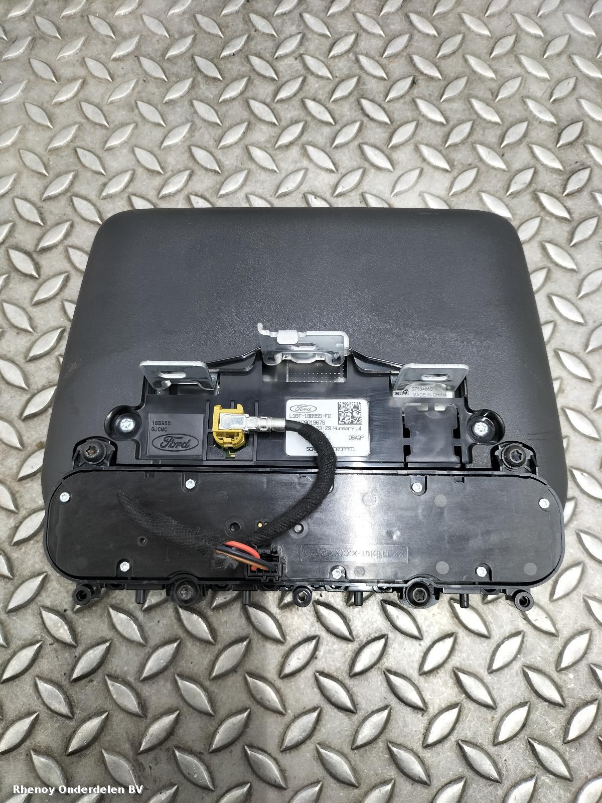 View Auto part NAVIGATIE FORD PUMA 2023