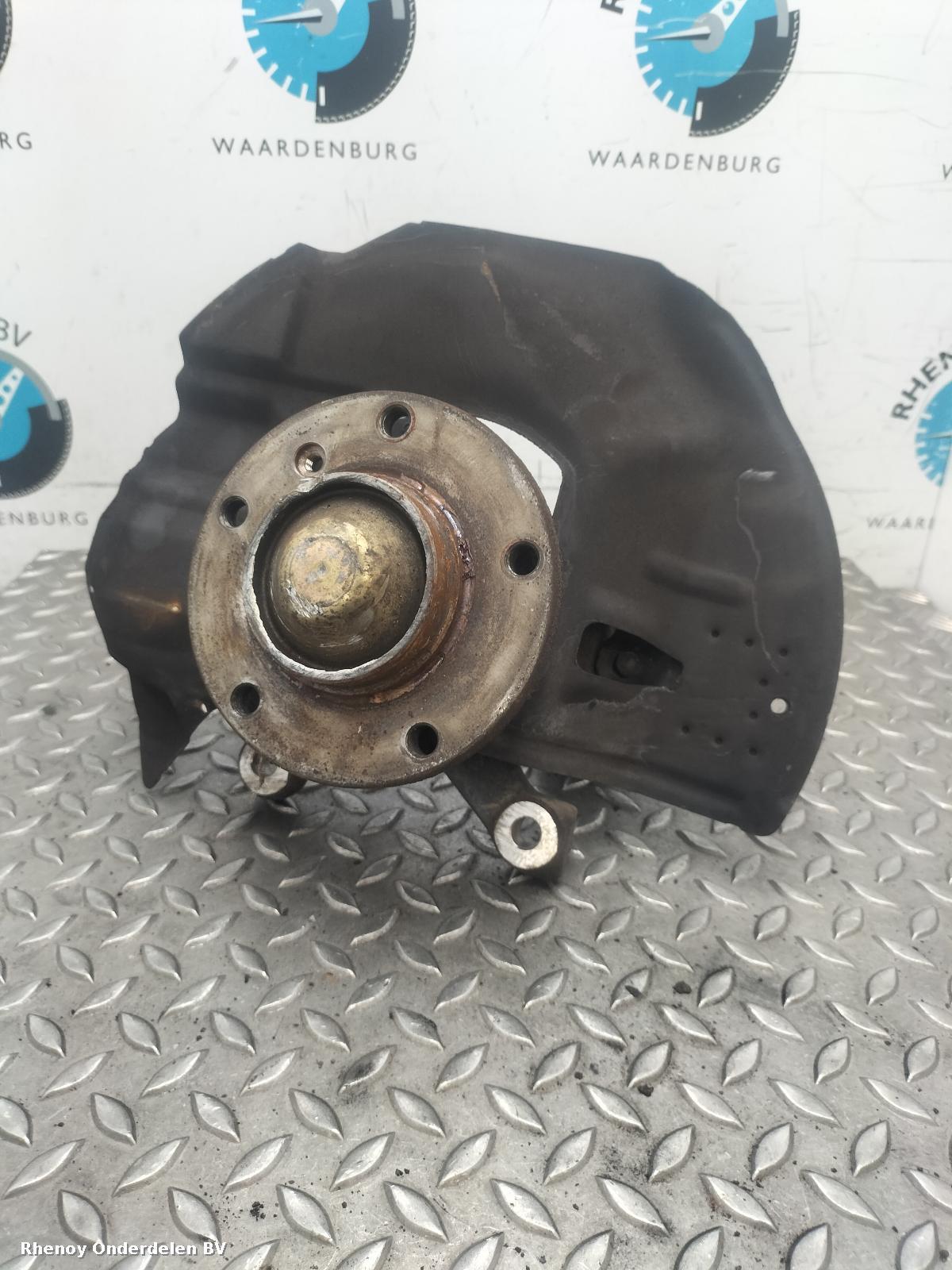Bekijk Auto-onderdeel FUSEE LV BMW Z4 2004