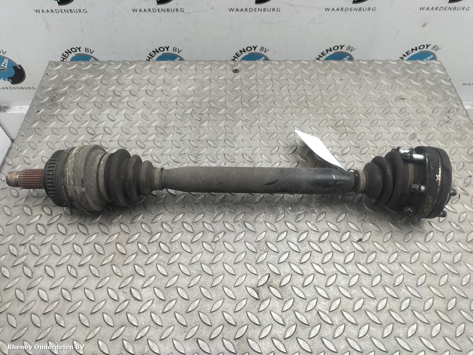 Bekijk Auto-onderdeel AANDRIJFAS L BMW Z4 2004