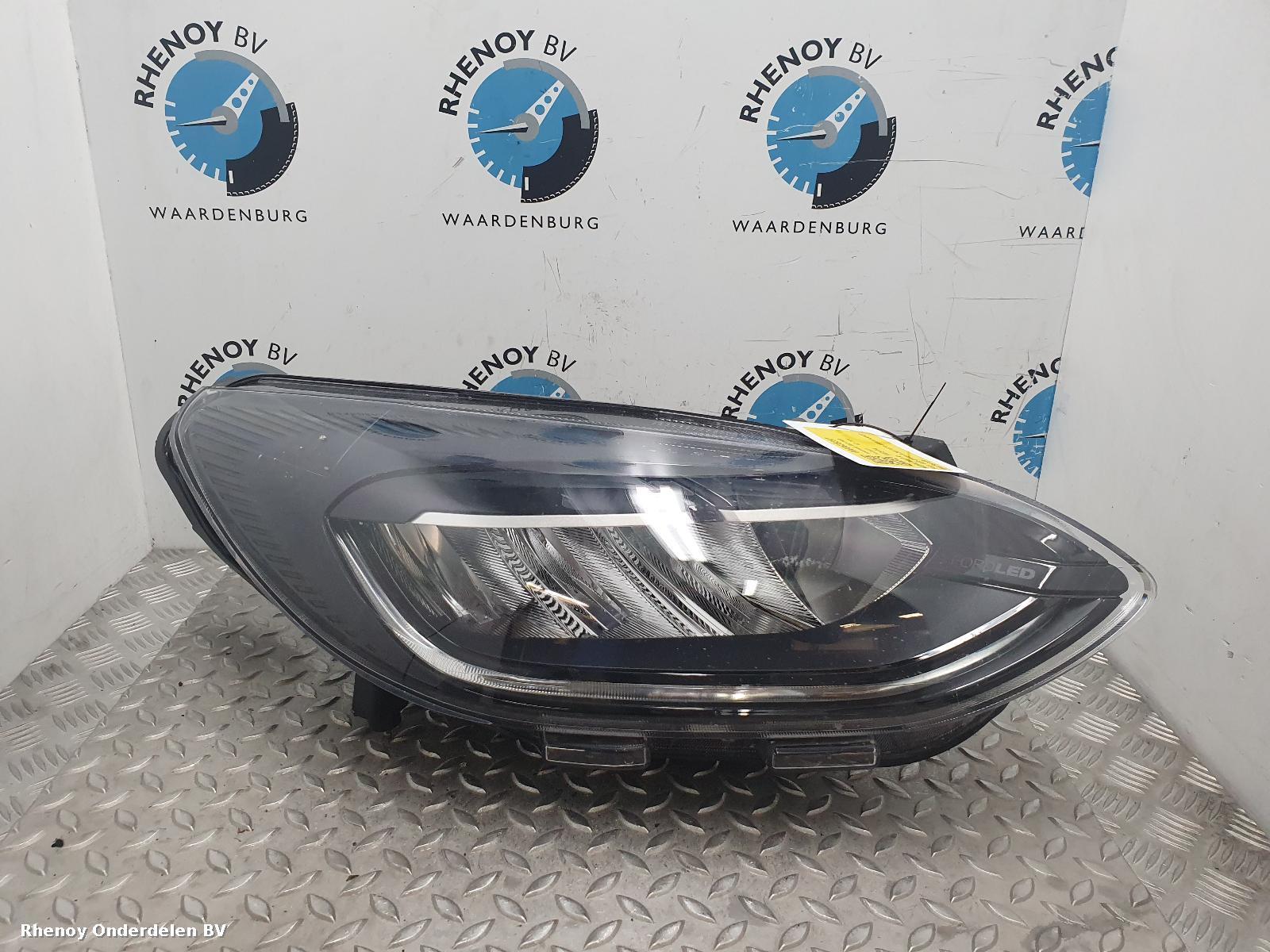 Bekijk Auto-onderdeel KOPLAMP R FORD FIESTA 2023