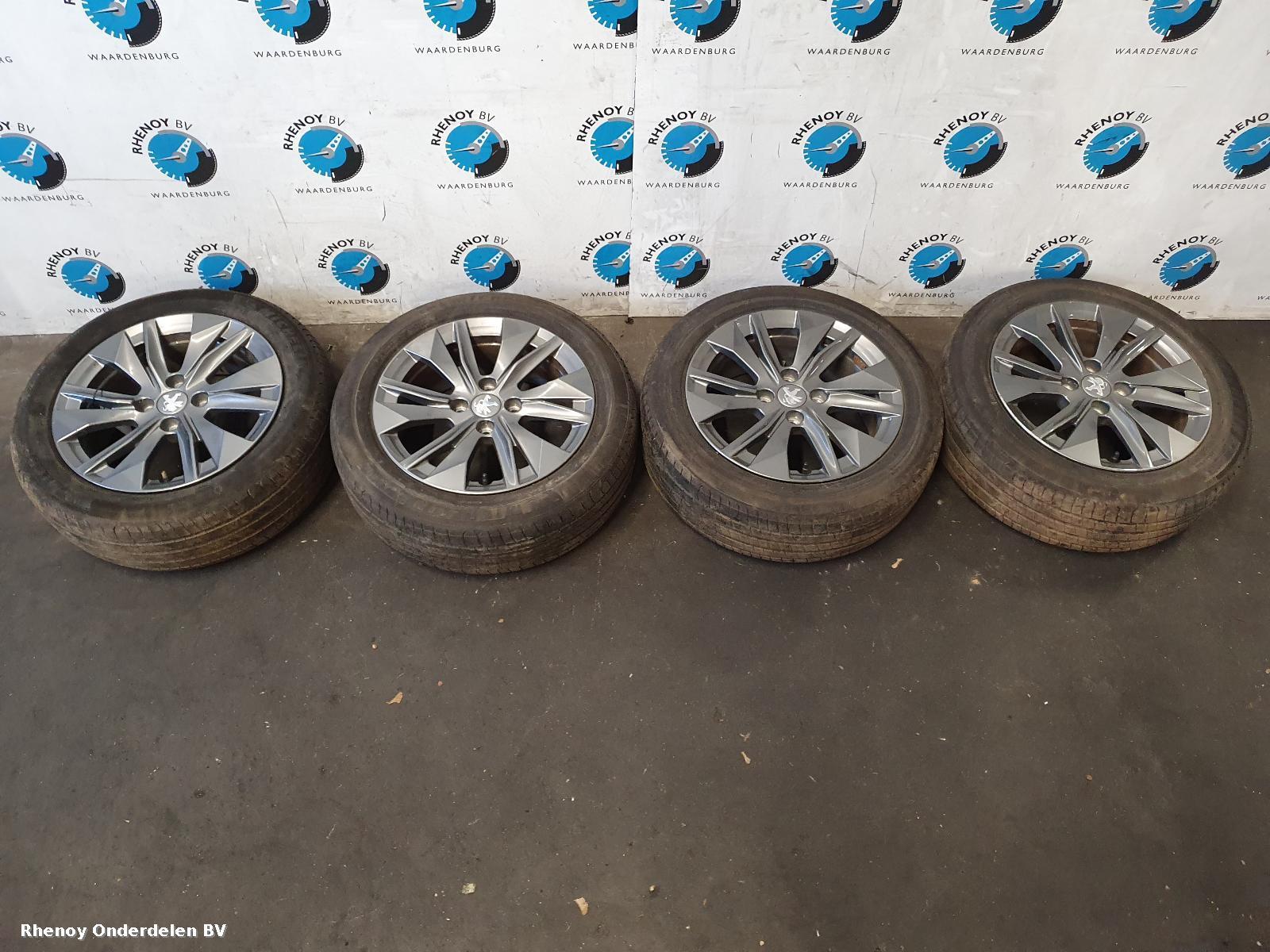 Bekijk Auto-onderdeel VELGEN SET PEUGEOT 208 2022
