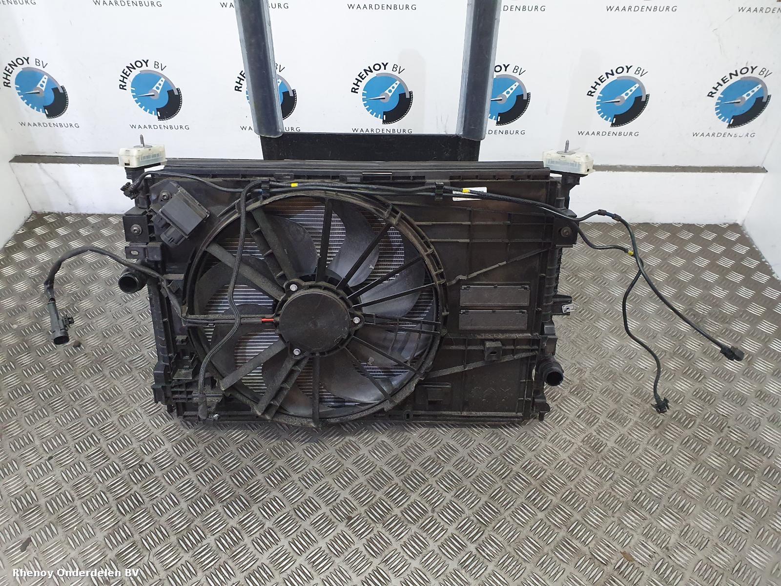 View Auto part KOELERPAKKET PEUGEOT 308 2023