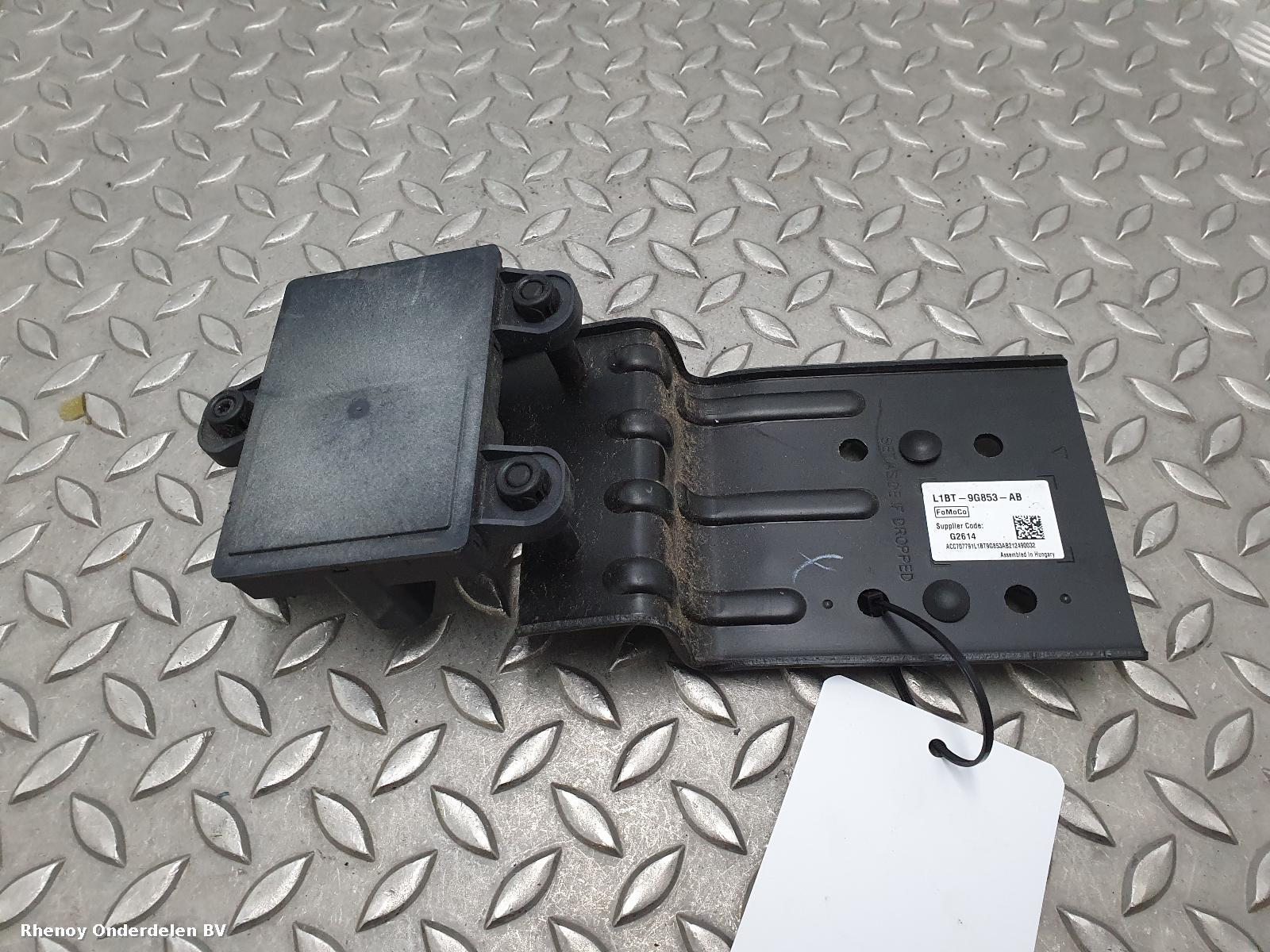 Bekijk Auto-onderdeel SENSOR RADAR FORD FIESTA 2023