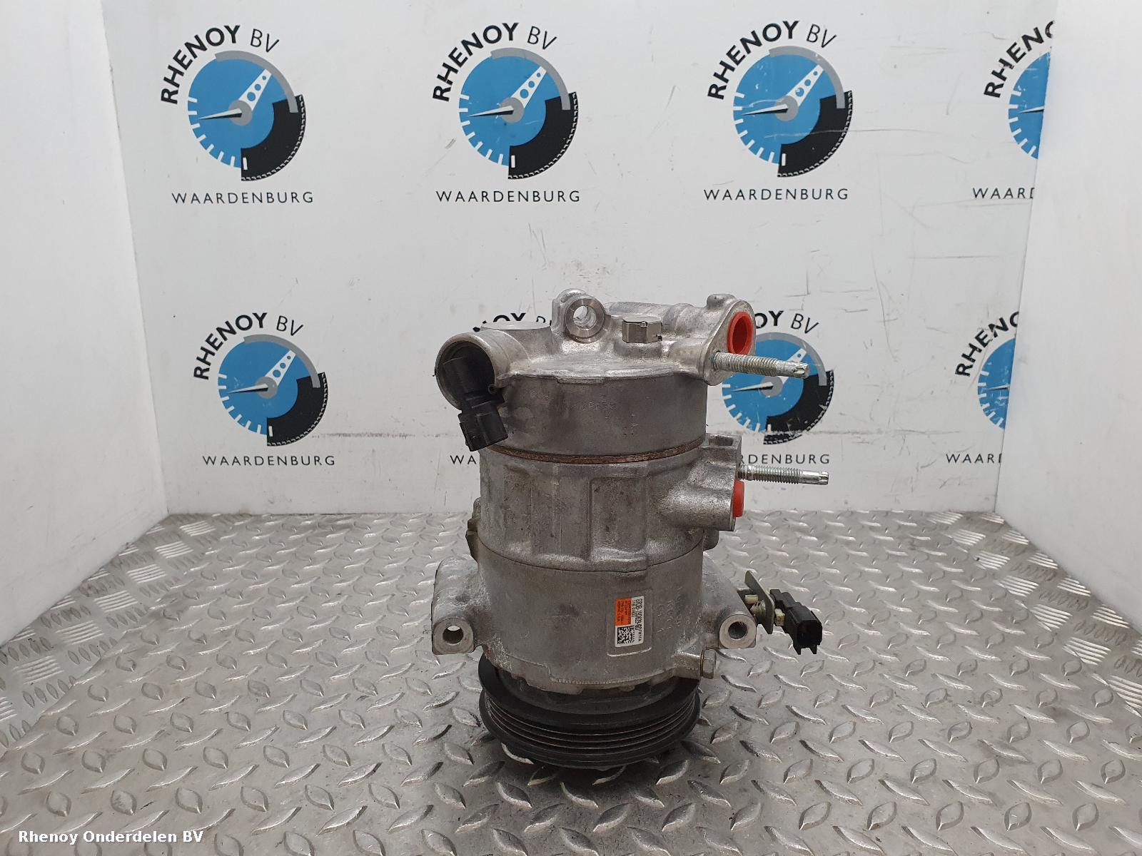 Bekijk Auto-onderdeel AIRCO COMPRESSOR / AIRCOPOMP FORD MUSTANG 2016