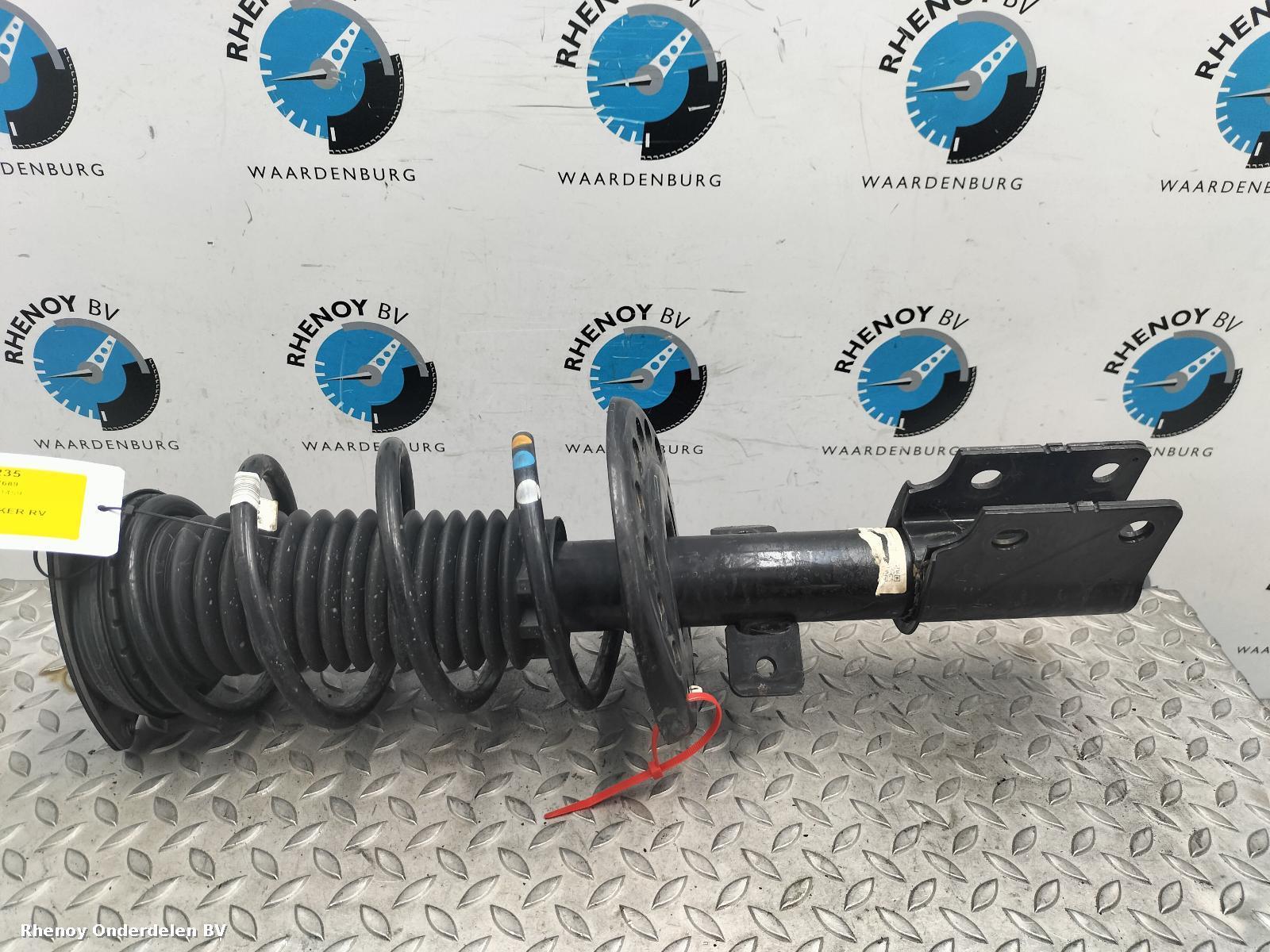 View Auto part RF Strut PEUGEOT 308 2023