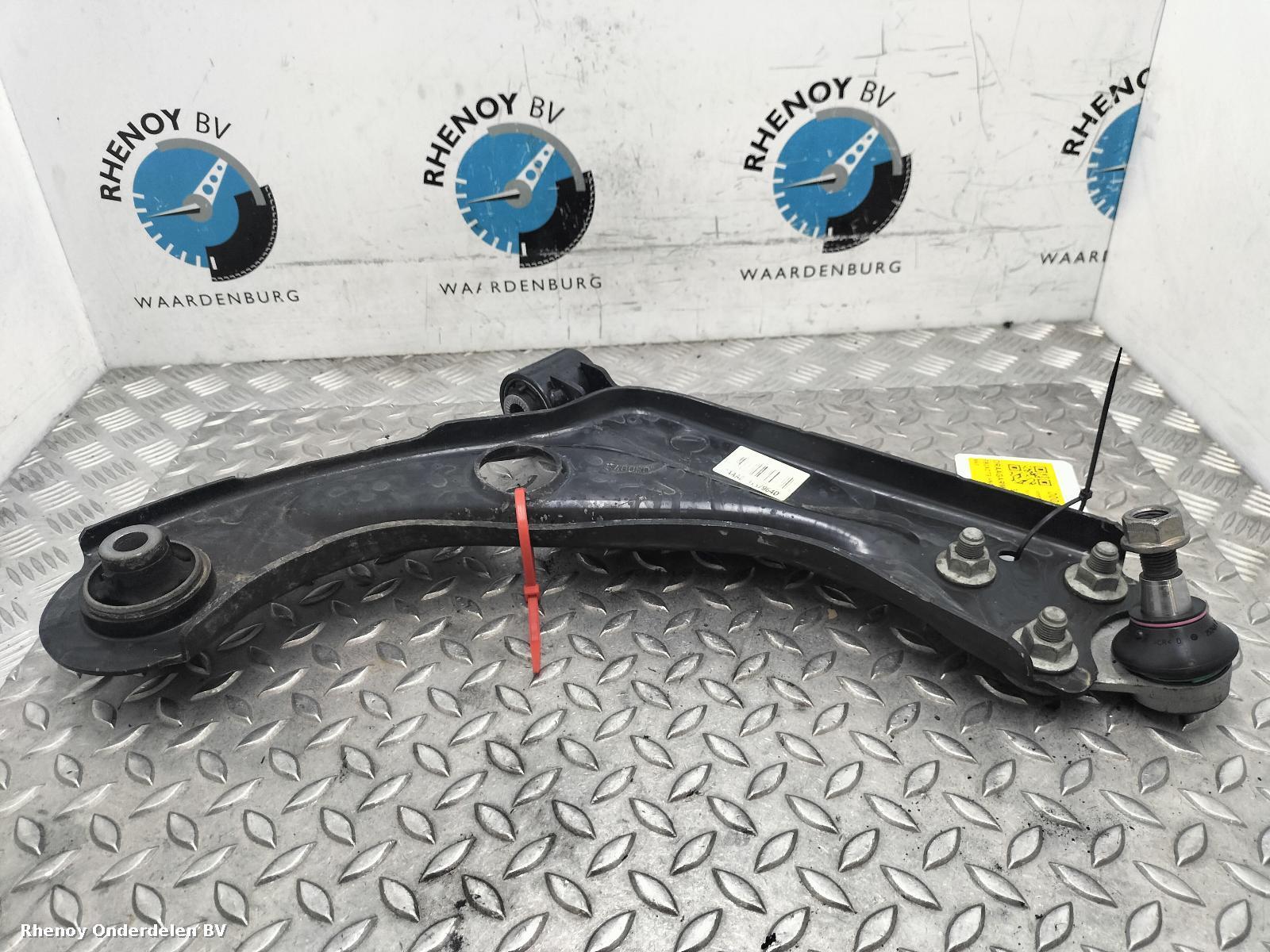 View Auto part RF Lower Control Arm PEUGEOT 308 2023