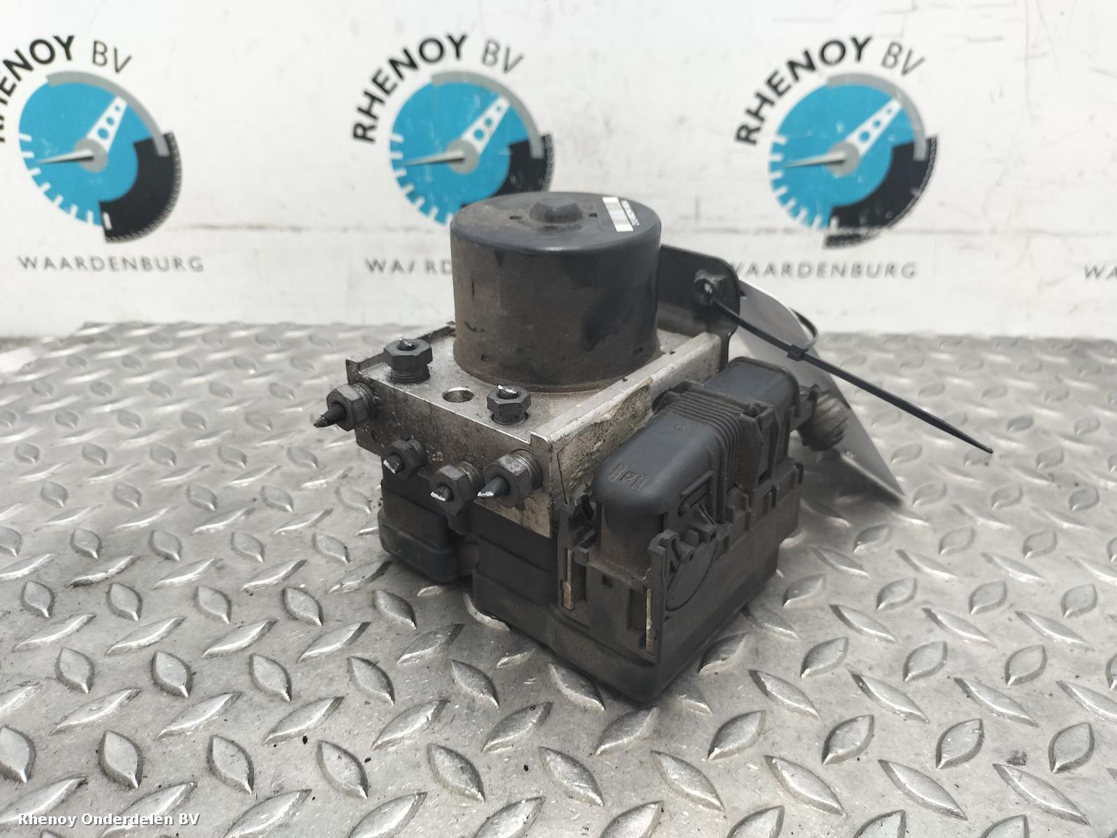 Bekijk Auto-onderdeel ABS POMP  FORD FIESTA 2009