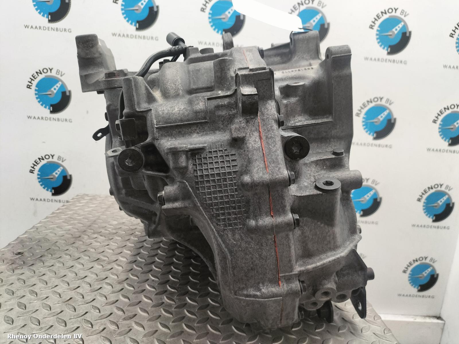 2023 PEUGEOT 3008 TRANSMISSIE / VERSNELLINGSBAK View Auto part TRANSMISSIE / VERSNELLINGSBAK PEUGEOT 3008 2023