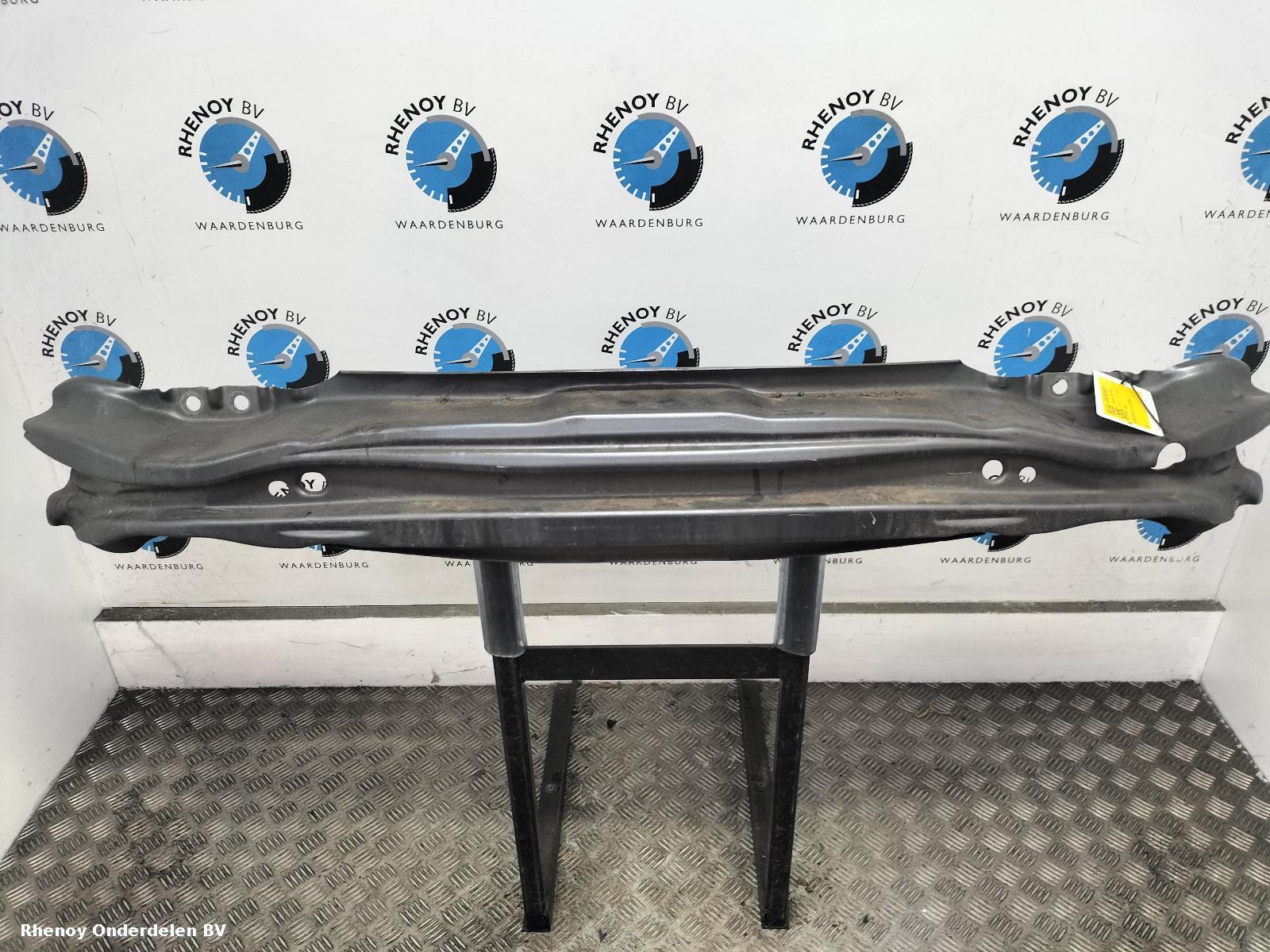 View Auto part Rear Bumper Reinforcement VOLVO V40 2020