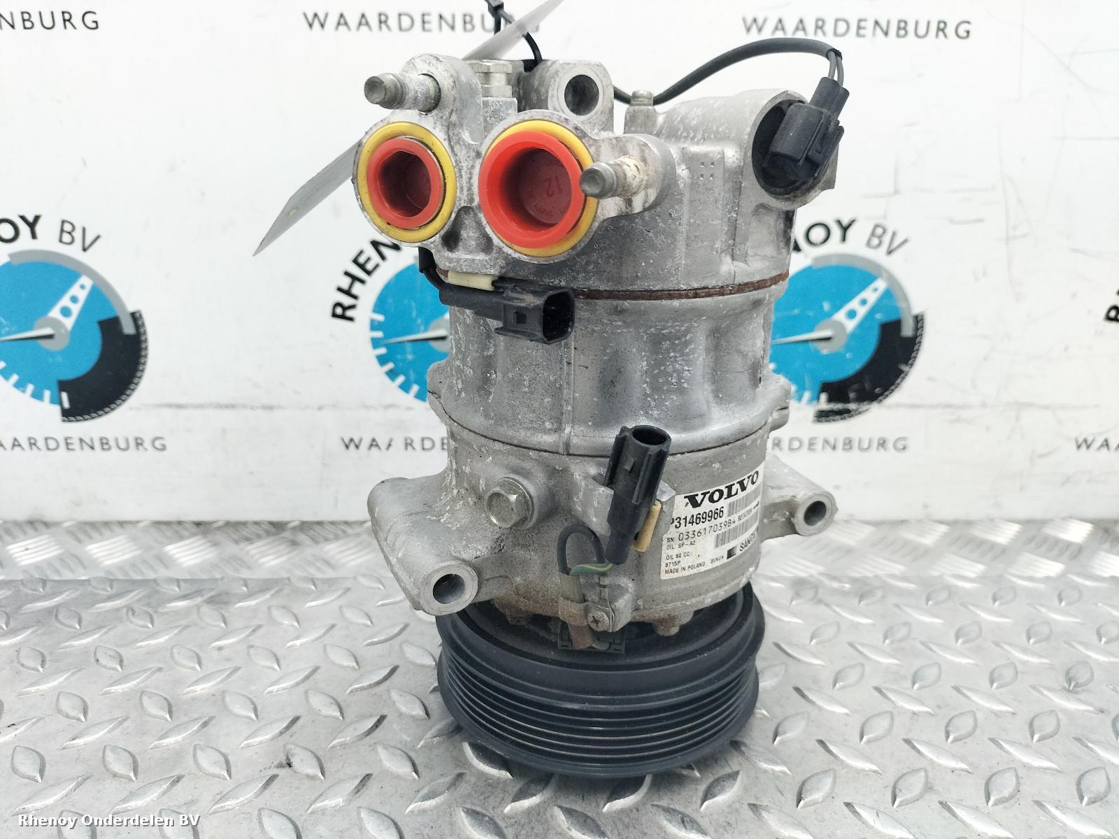View Auto part Compressor VOLVO V40 2020