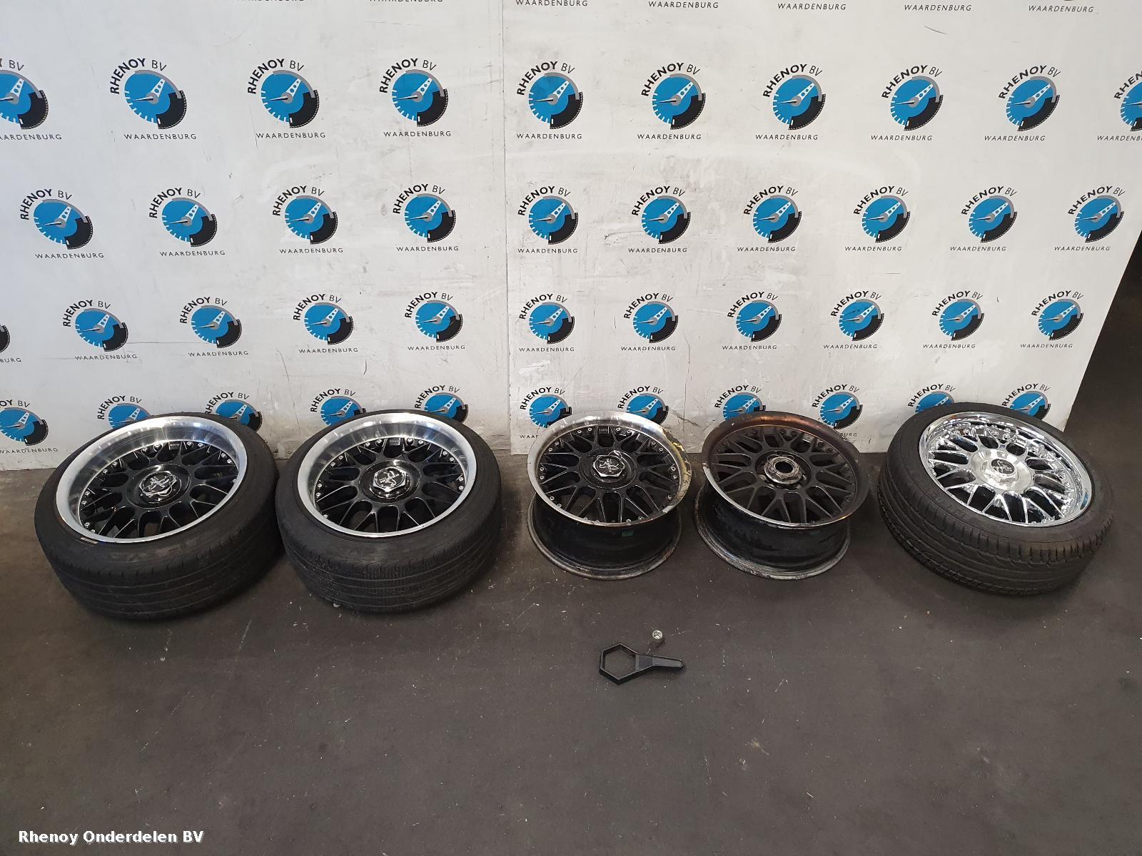 Bekijk Auto-onderdeel VELGEN SET FORD FIESTA 2009
