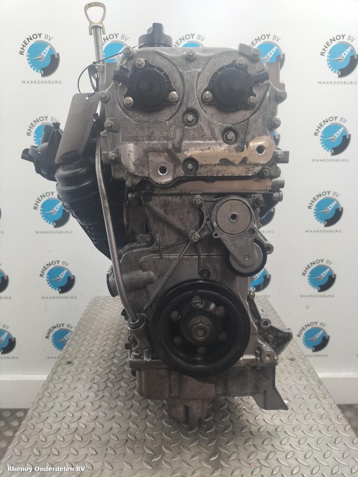 View Auto part Engine MERCEDES A CLASS 2013