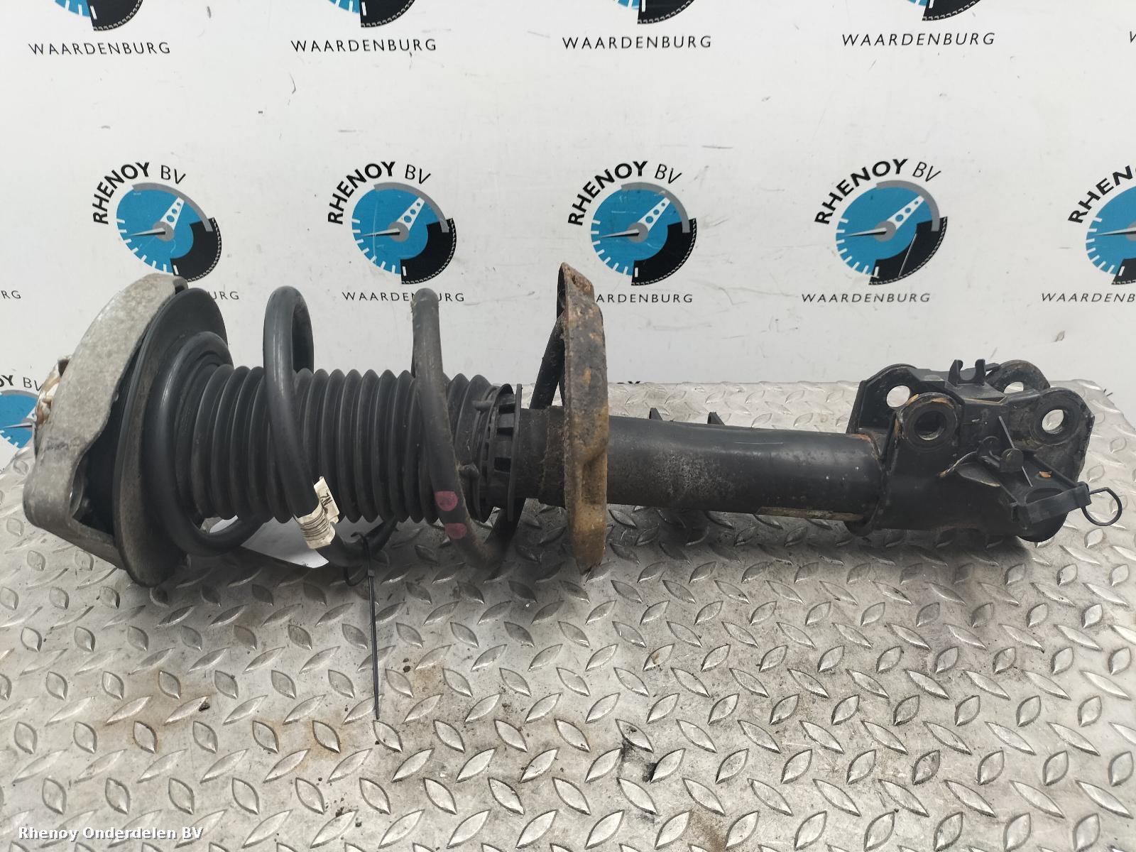 View Auto part RF Strut MERCEDES A CLASS 2013