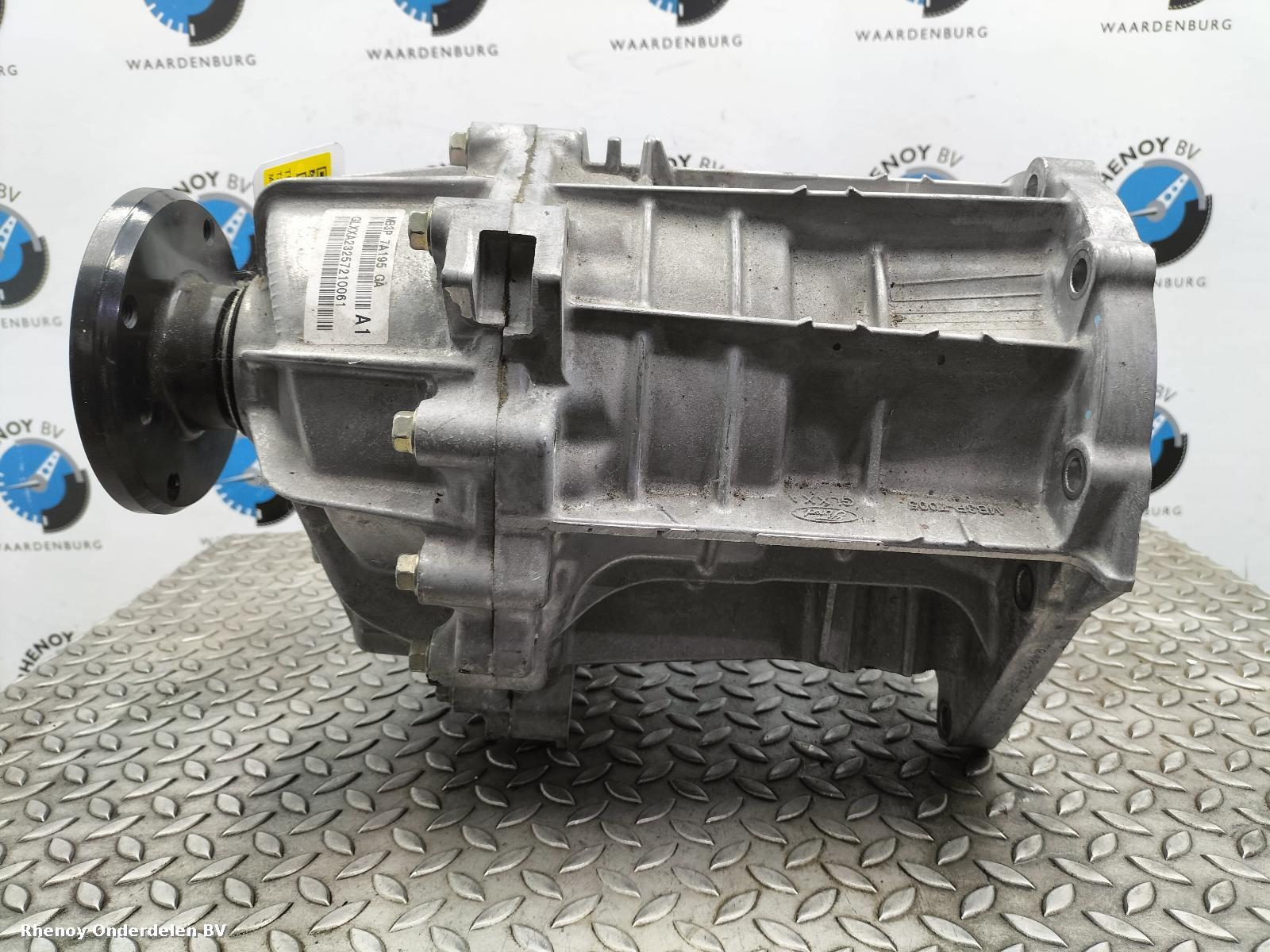 View Auto part TUSSENBAK FORD RANGER 2023
