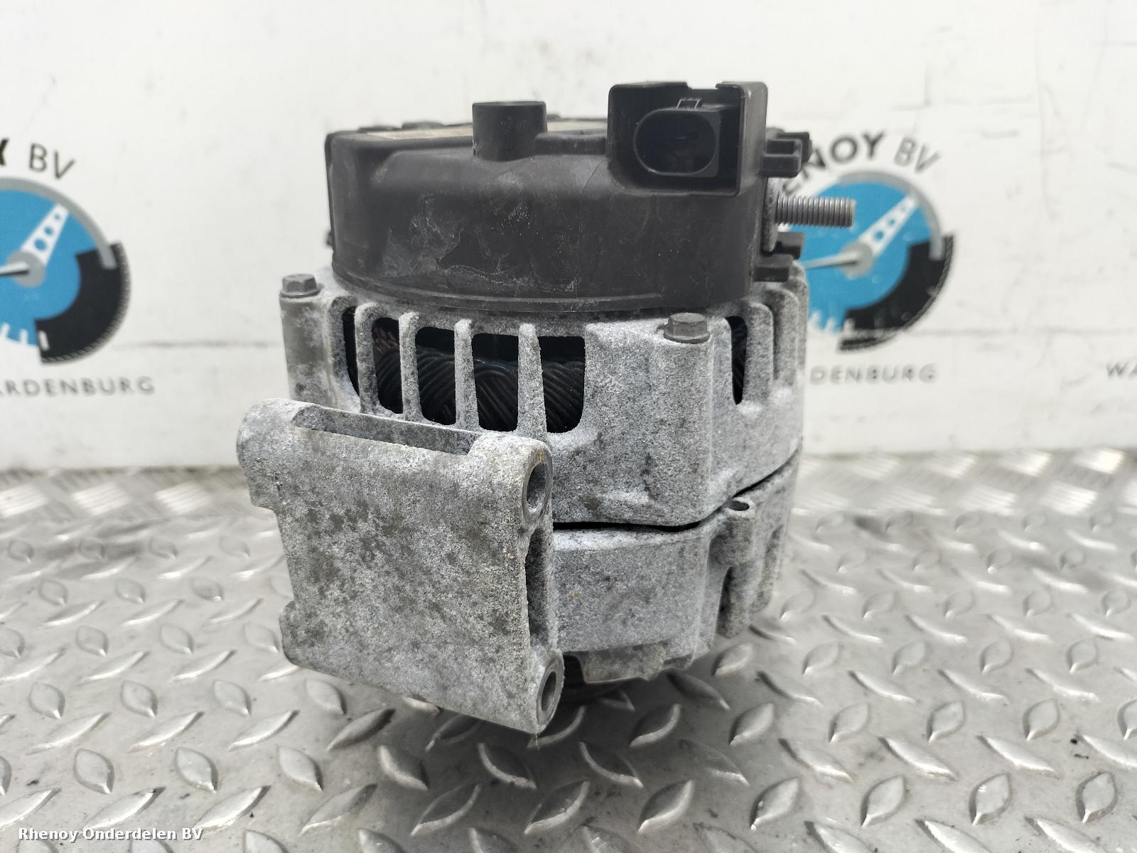 Bekijk Auto-onderdeel DYNAMO MERCEDES C CLASS 2014
