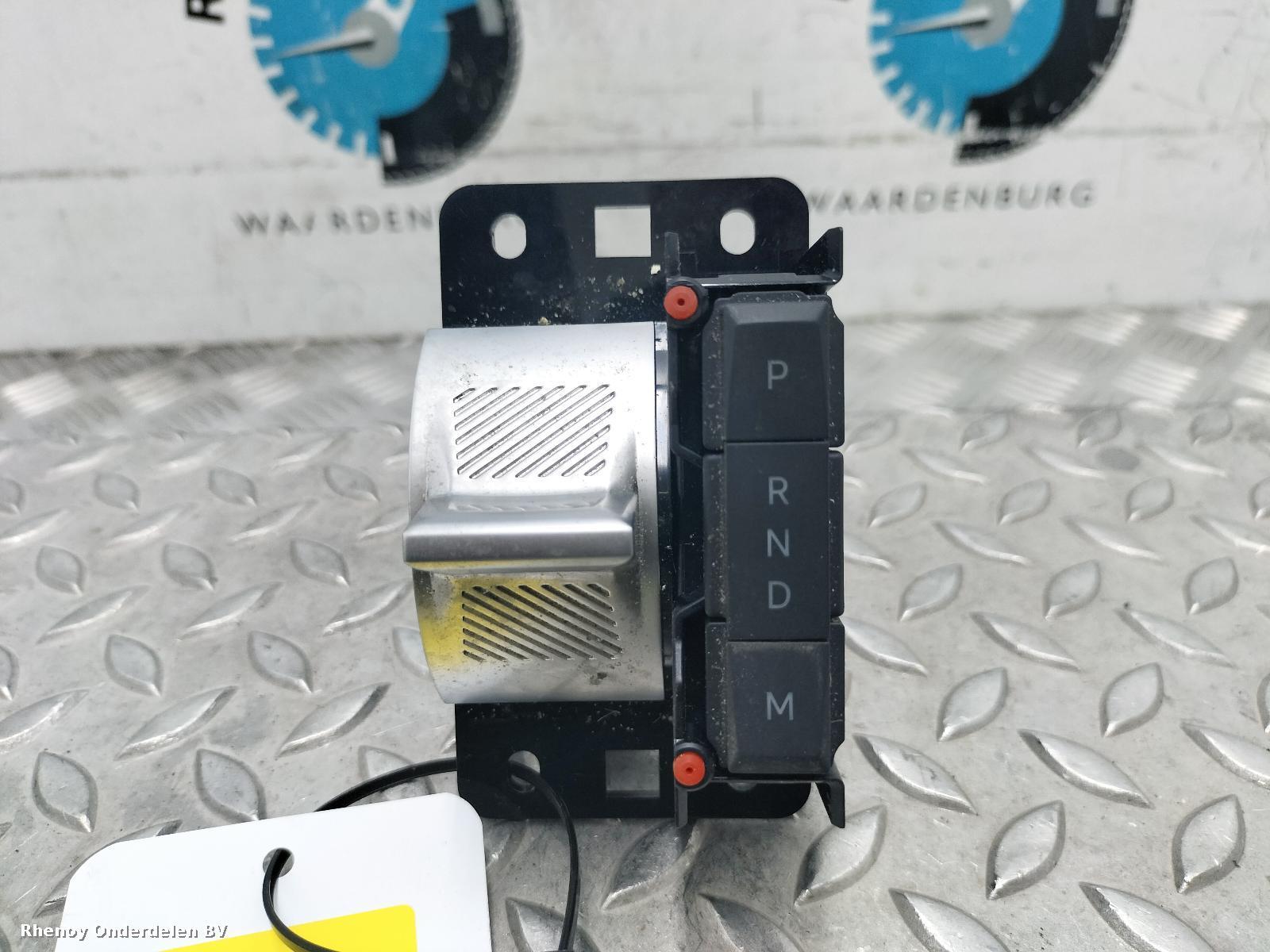 View Auto part Gear Stick/Shifter PEUGEOT 2008 2023