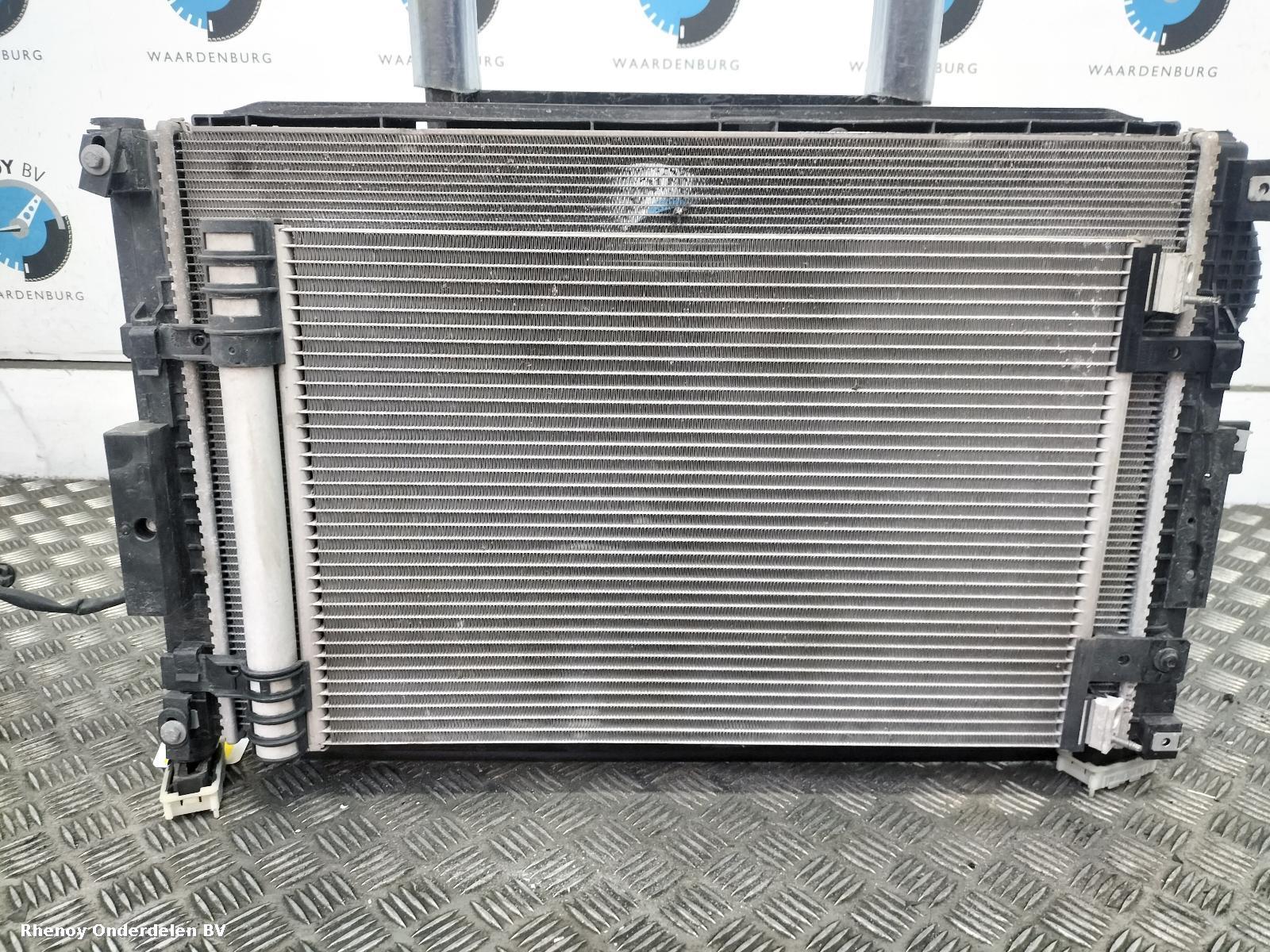 Bekijk Auto-onderdeel KOELERPAKKET PEUGEOT 408 2023