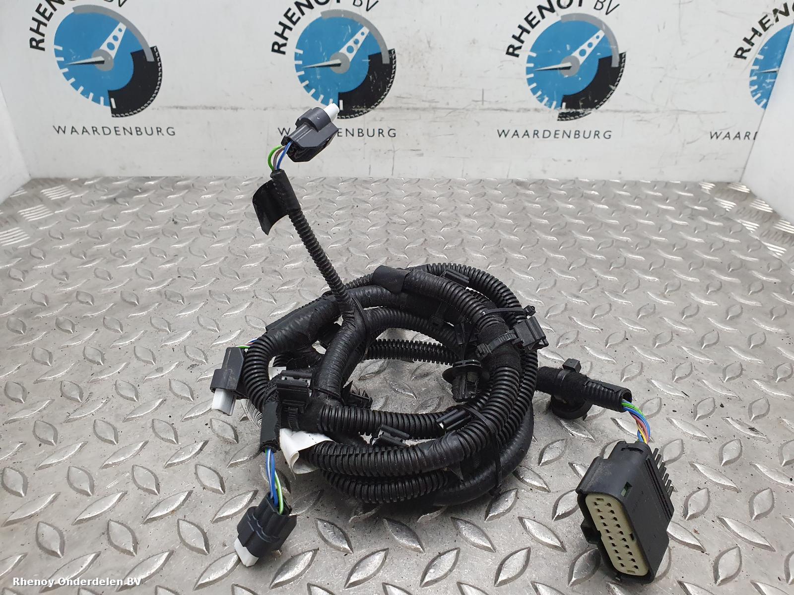 View Auto part SENSOR PARKEREN (PDC) FORD TRANSIT CUSTOM 2024