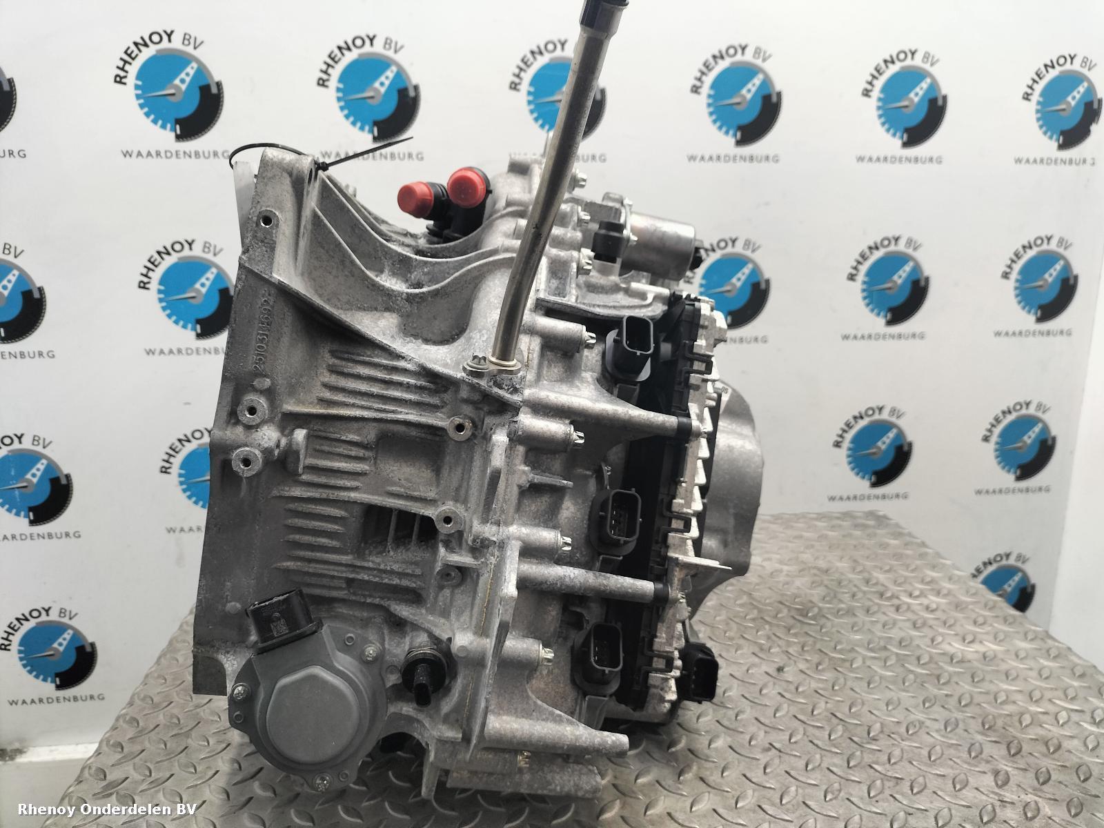 View Auto part TRANSMISSIE / VERSNELLINGSBAK MERCEDES CLA 2022
