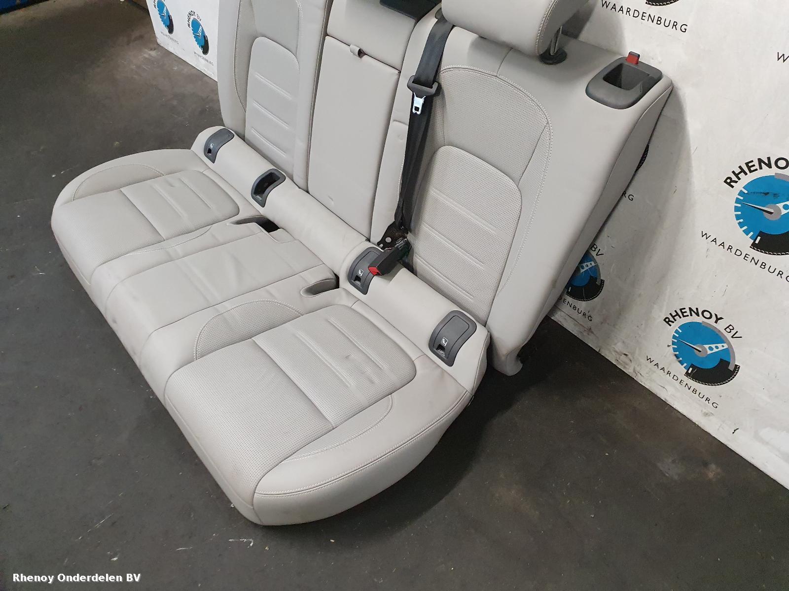 View Auto part INTERIEUR COMPLEET JAGUAR E PACE 2023