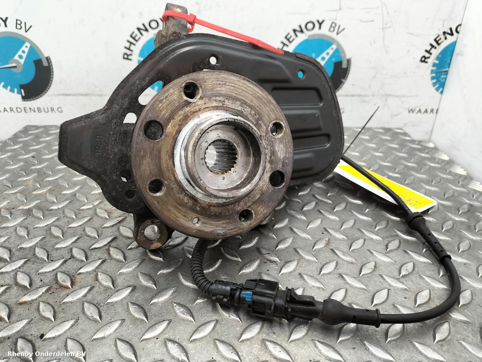 Bekijk Auto-onderdeel FUSEE RV OPEL / VAUXHALL COMBO 2010