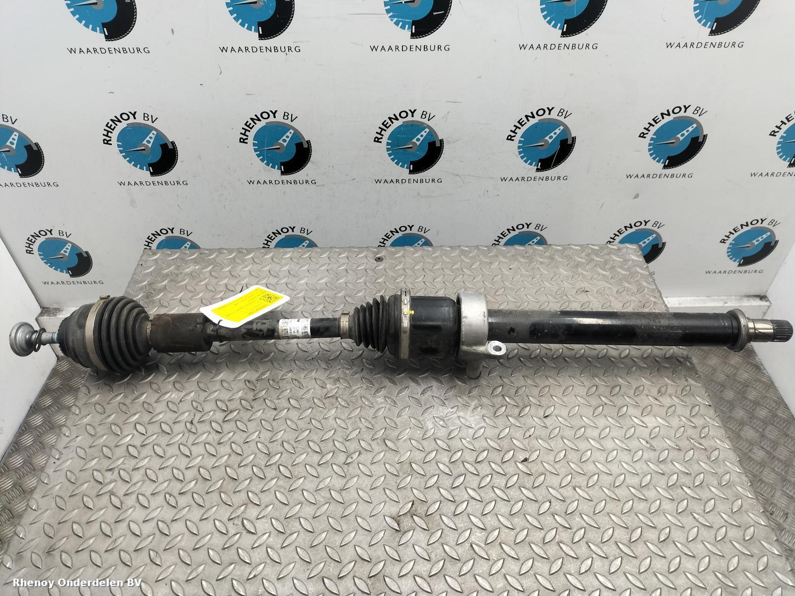 Bekijk Auto-onderdeel AANDRIJFAS R BMW 2 SERIES GRAN COUPE 2022