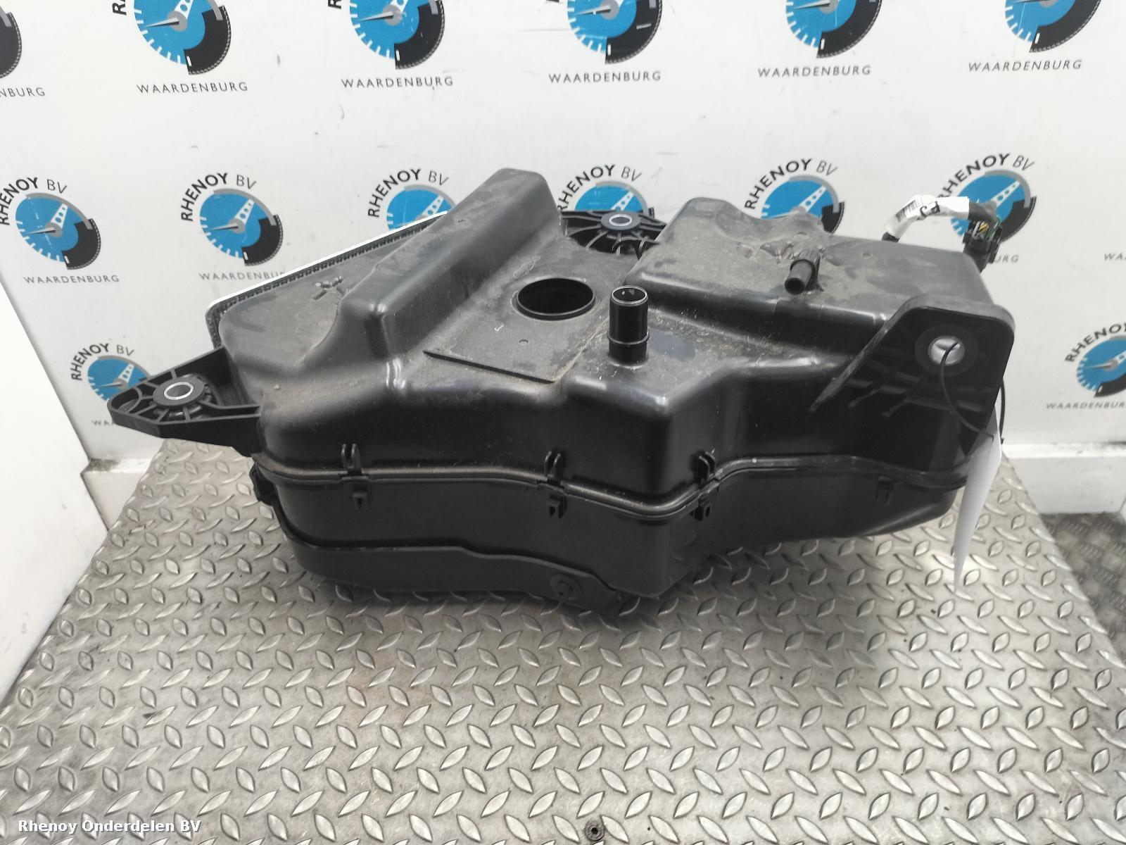 Bekijk Auto-onderdeel ADBLUE POMP FORD KUGA 2023