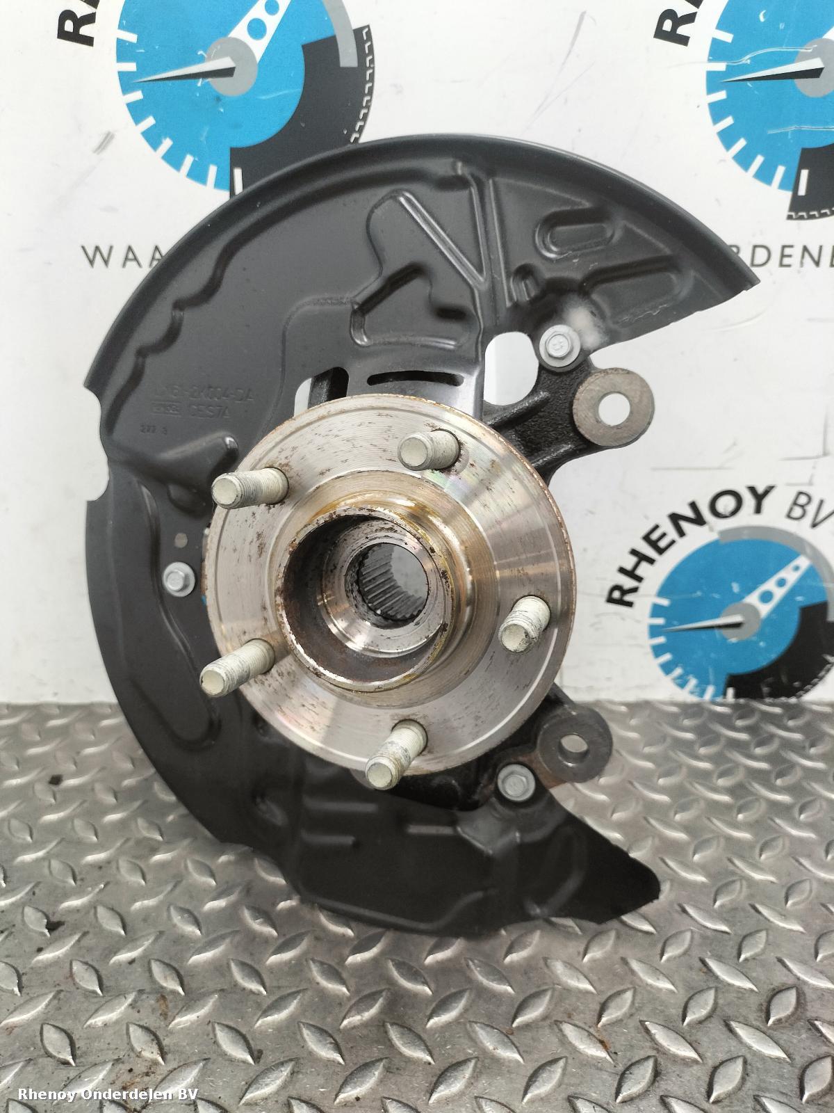 Bekijk Auto-onderdeel FUSEE RV FORD KUGA 2023