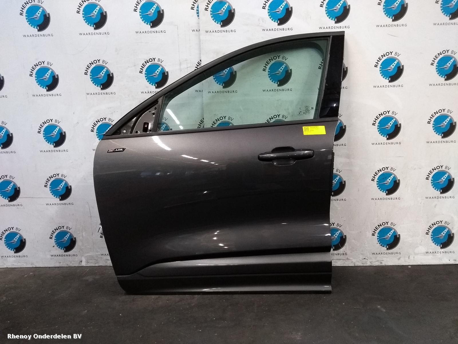 Bekijk Auto-onderdeel PORTIER LV  FORD KUGA 2023