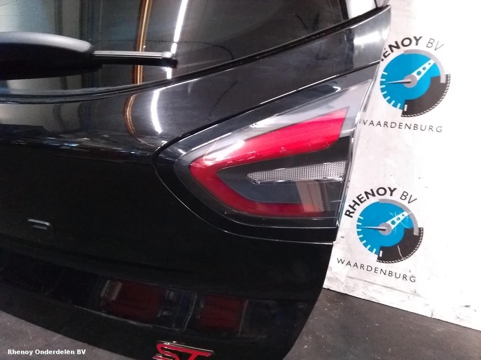 Bekijk Auto-onderdeel ACHTERLICHT R FORD PUMA 2023