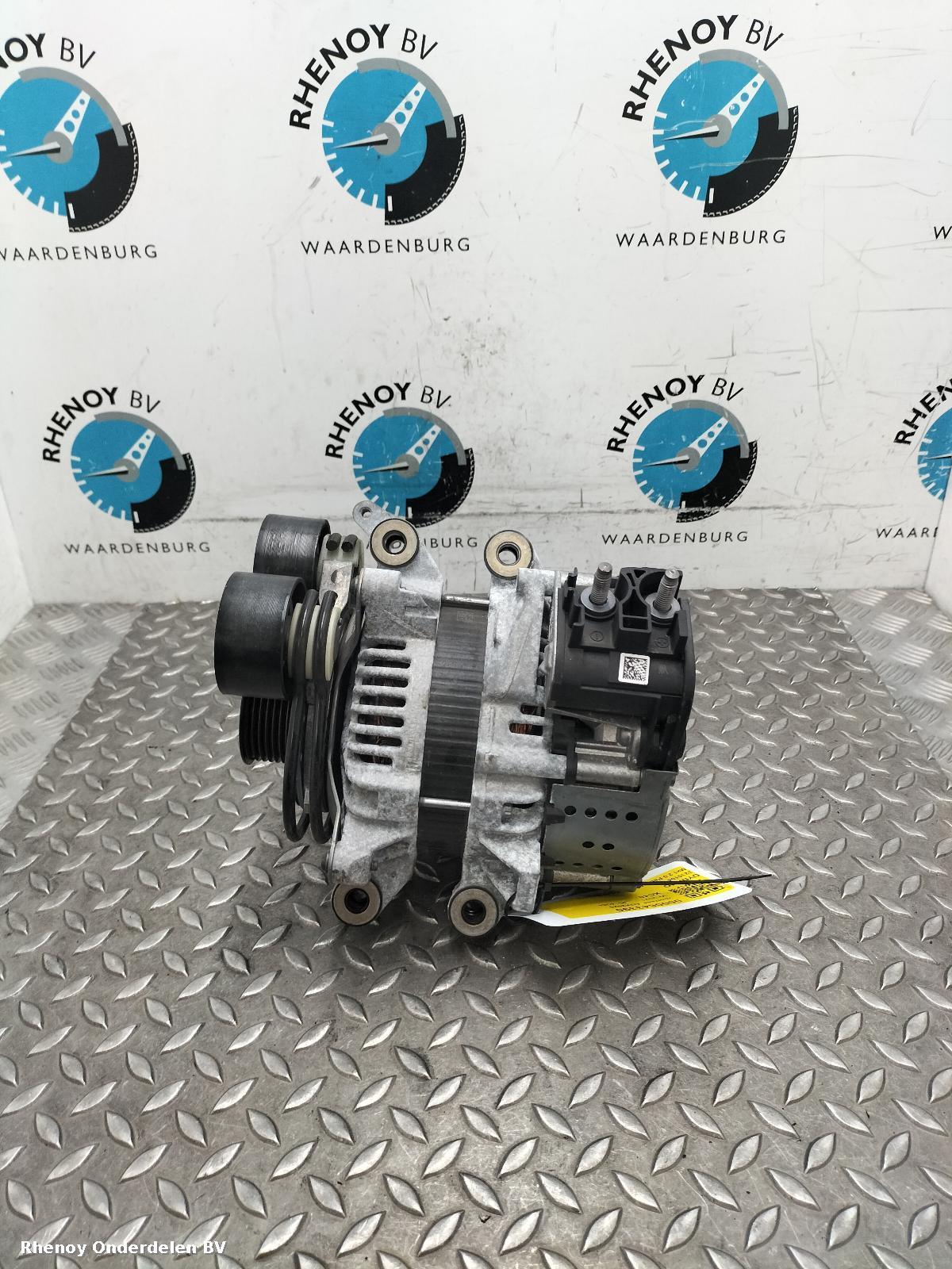 View Auto part Alternator VOLVO XC40 2021