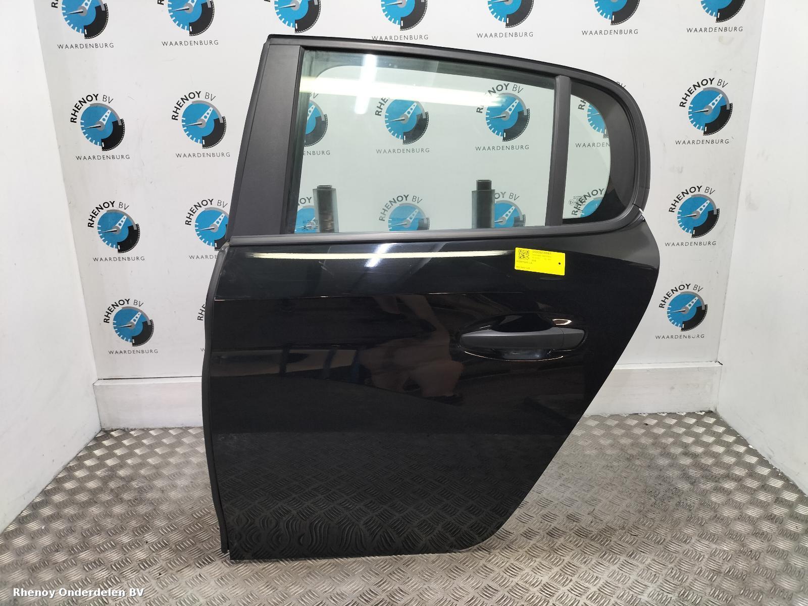 Bekijk Auto-onderdeel PORTIER LA  PEUGEOT 208 2022