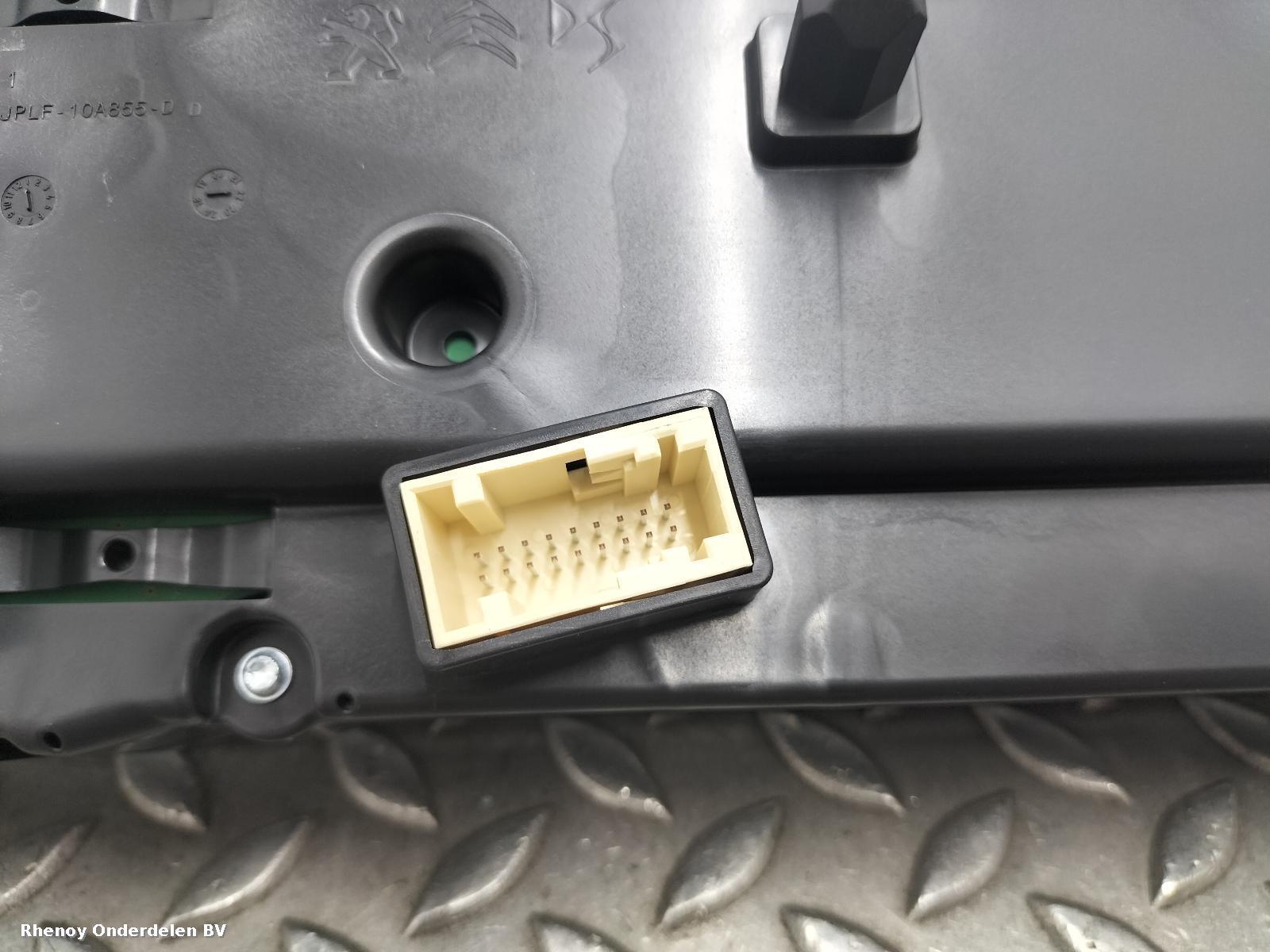 2022 PEUGEOT 208 KLOKKENPANEEL View Auto part KLOKKENPANEEL PEUGEOT 208 2022