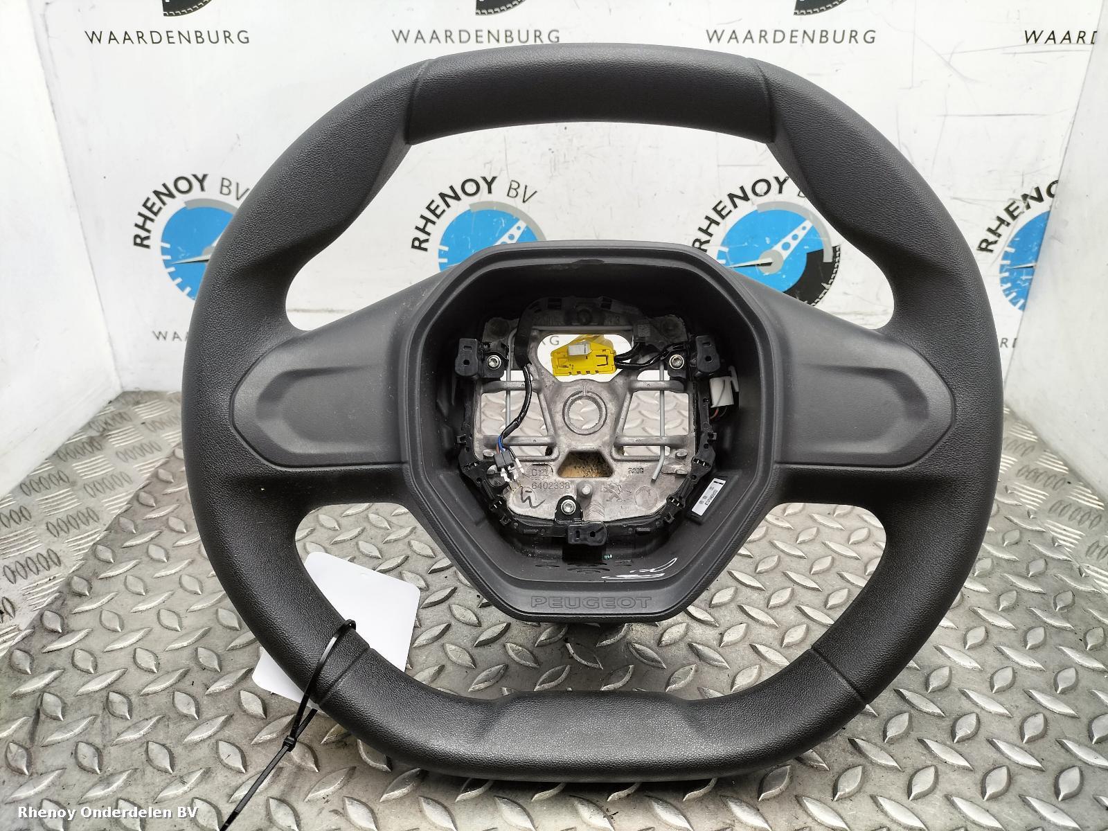 Bekijk Auto-onderdeel STUURWIEL PEUGEOT 208 2022