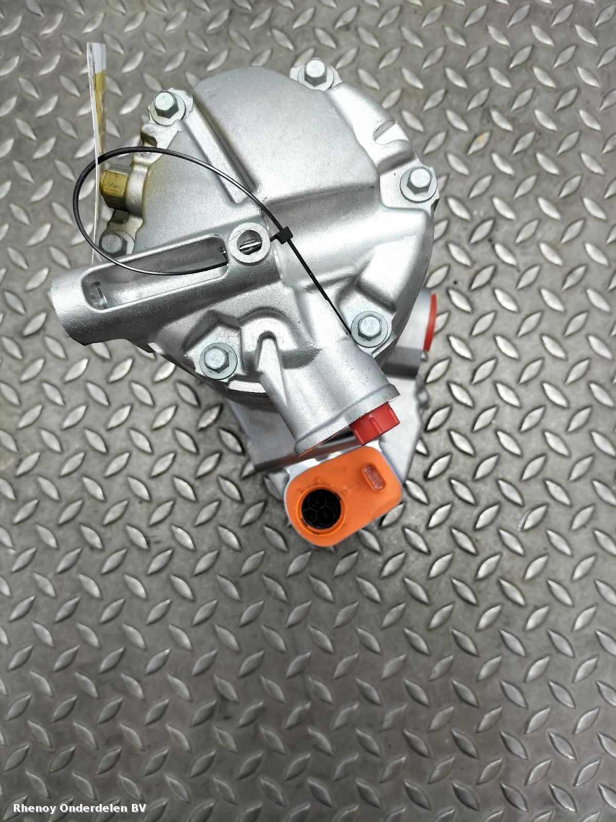 View Auto part AIRCO COMPRESSOR / AIRCOPOMP FORD TRANSIT CONNECT 2024