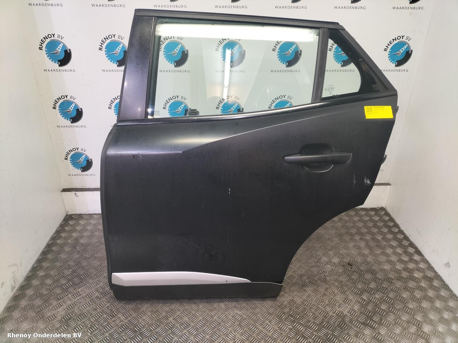Bekijk Auto-onderdeel PORTIER LA  PEUGEOT 2008 2023